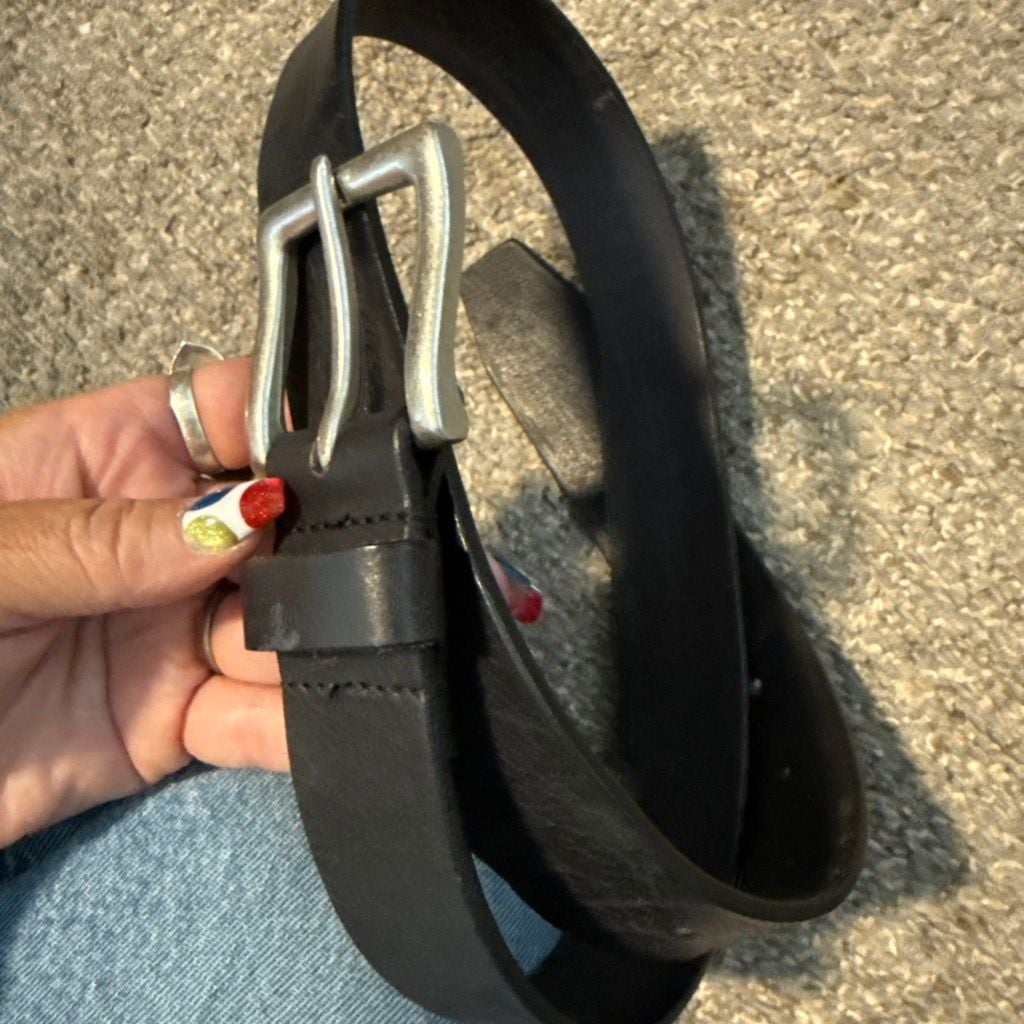 Genuine Leather Wide Prong Belt Size 30-32 Black Leather 3