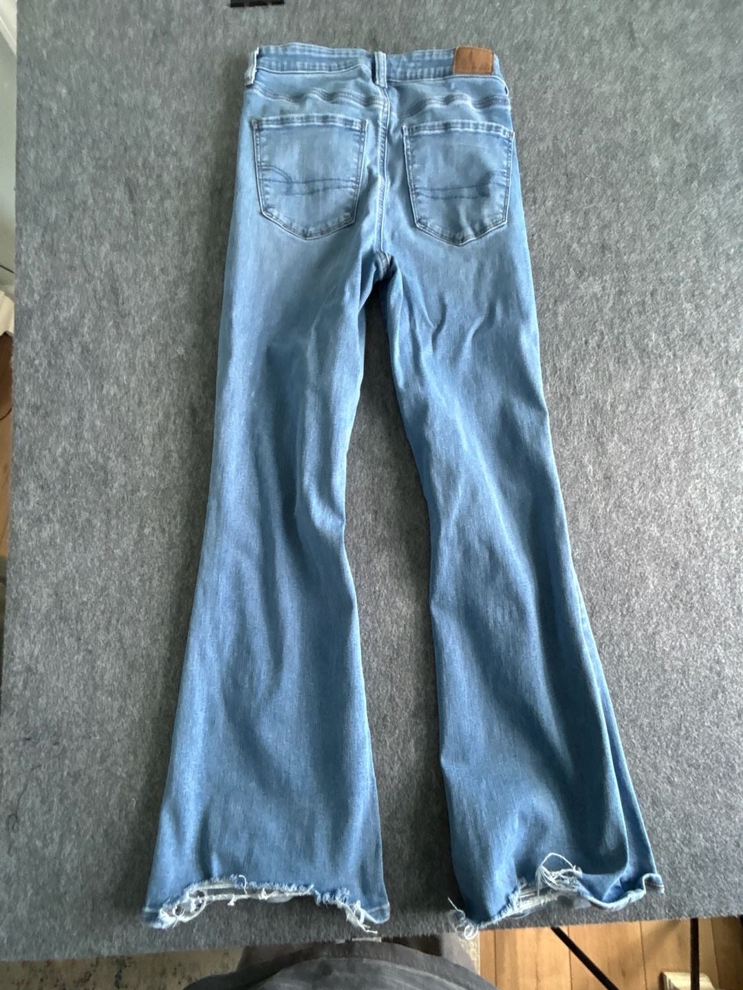 American Eagle Super High Rise Flare Denim Jean Size 6 Regular 4