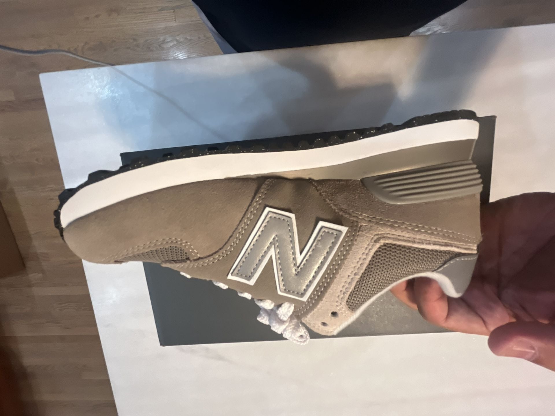 New Balance 574 Grey Suede Retro Sneakers Womens 6.5 7