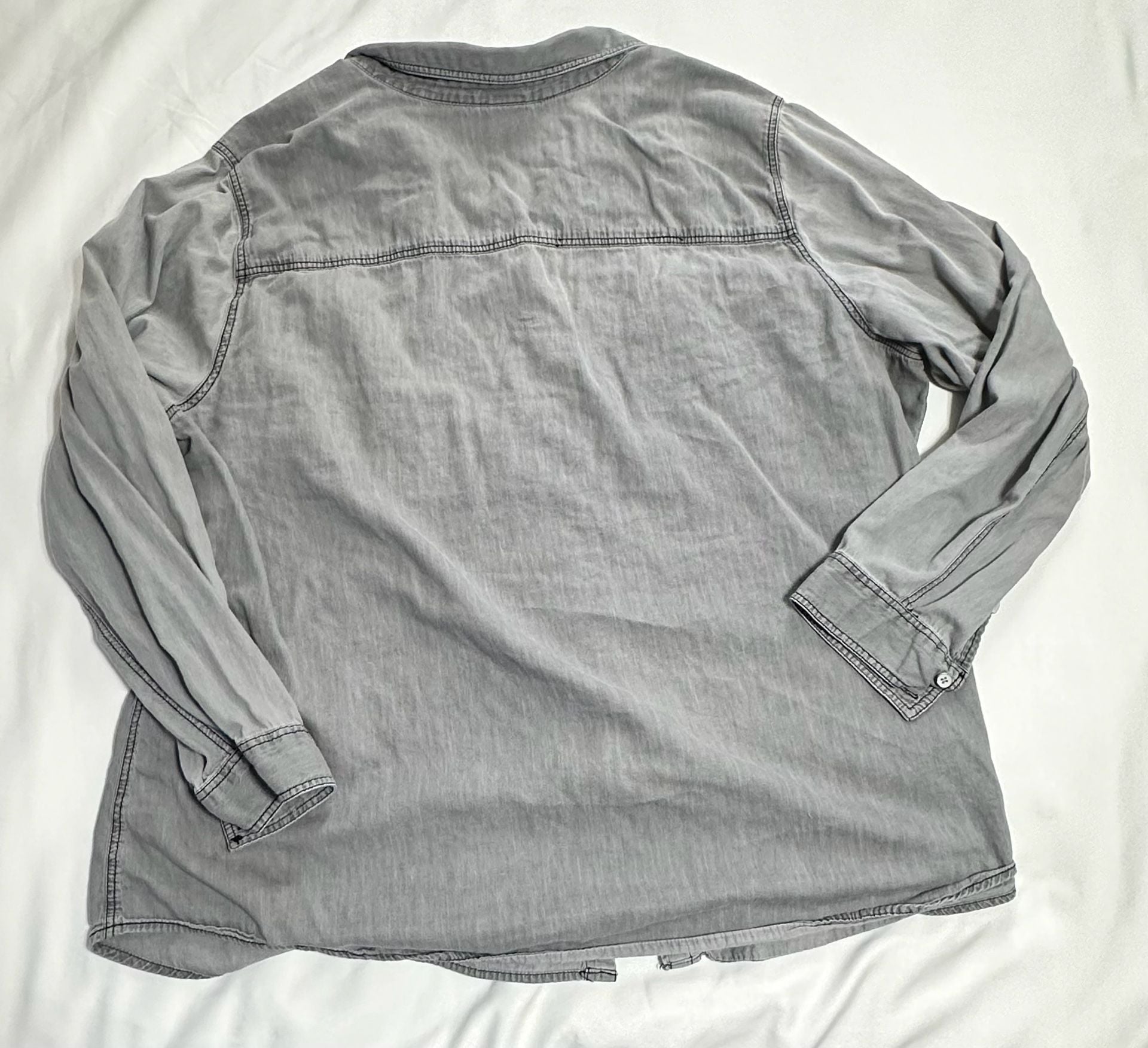 Torrid Denim Button-Up Shirt Size 3 Gray Long Sleeve 5