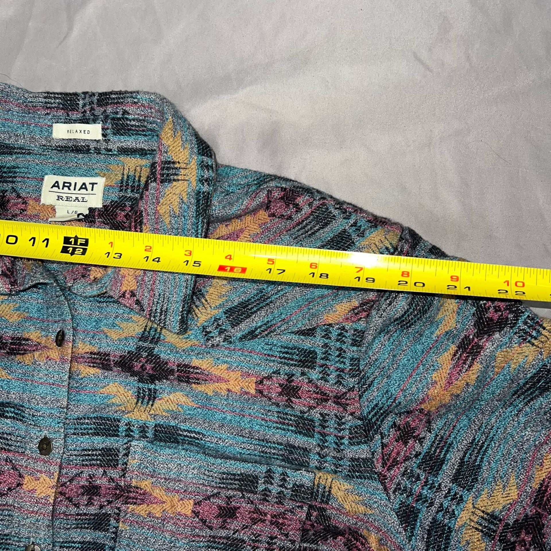Ariat Real Aztec Print Western Shirt Size L/G Blue women’s button down sweater 8
