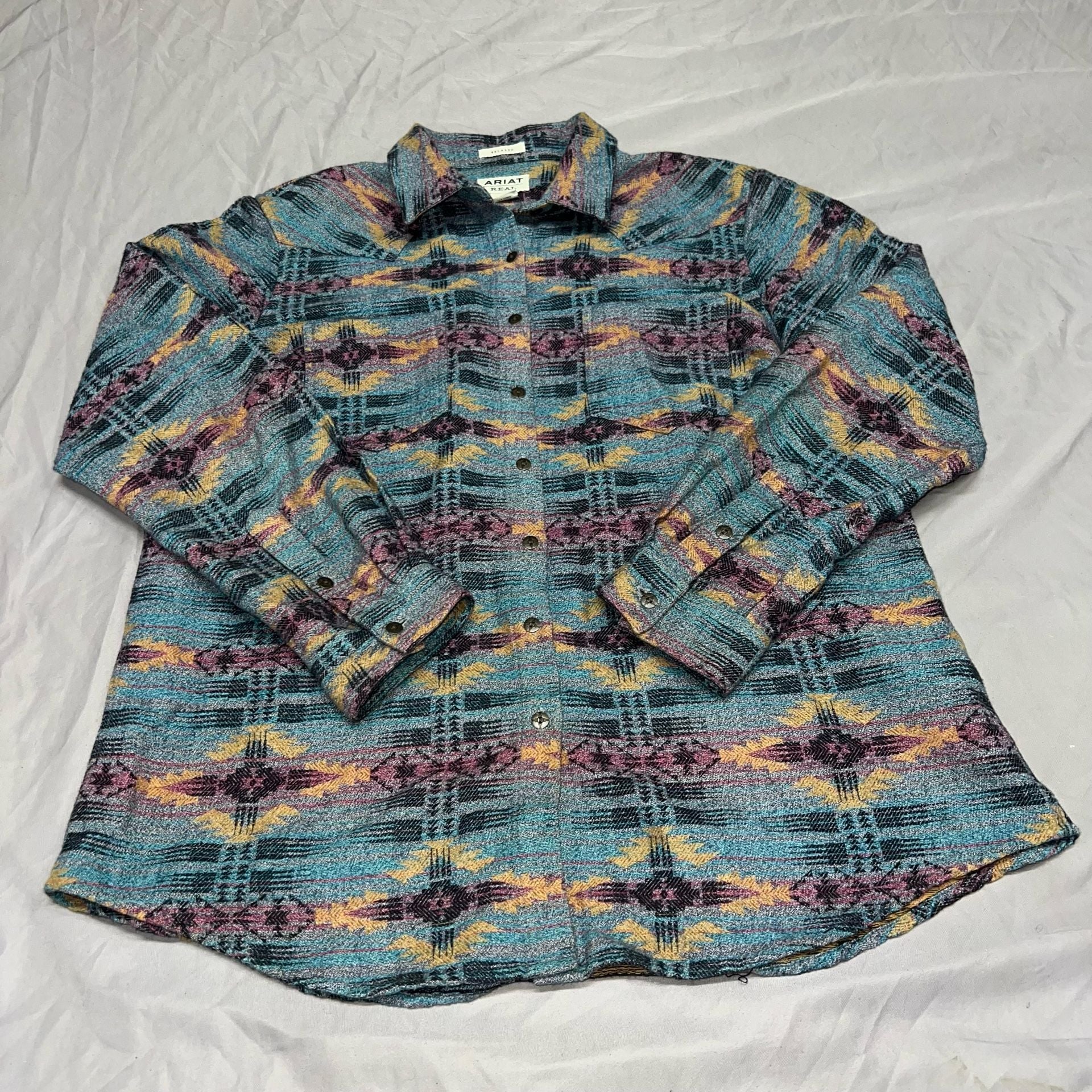 Ariat Real Aztec Print Western Shirt Size L/G Blue women’s button down sweater 15