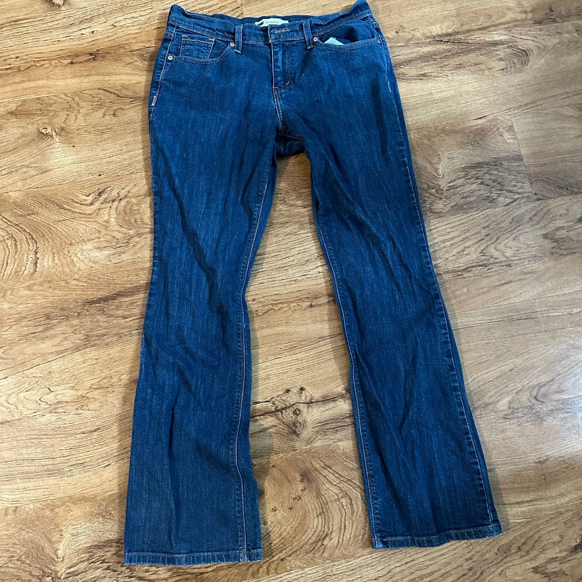 Levi's Bootcut Jeans 2
