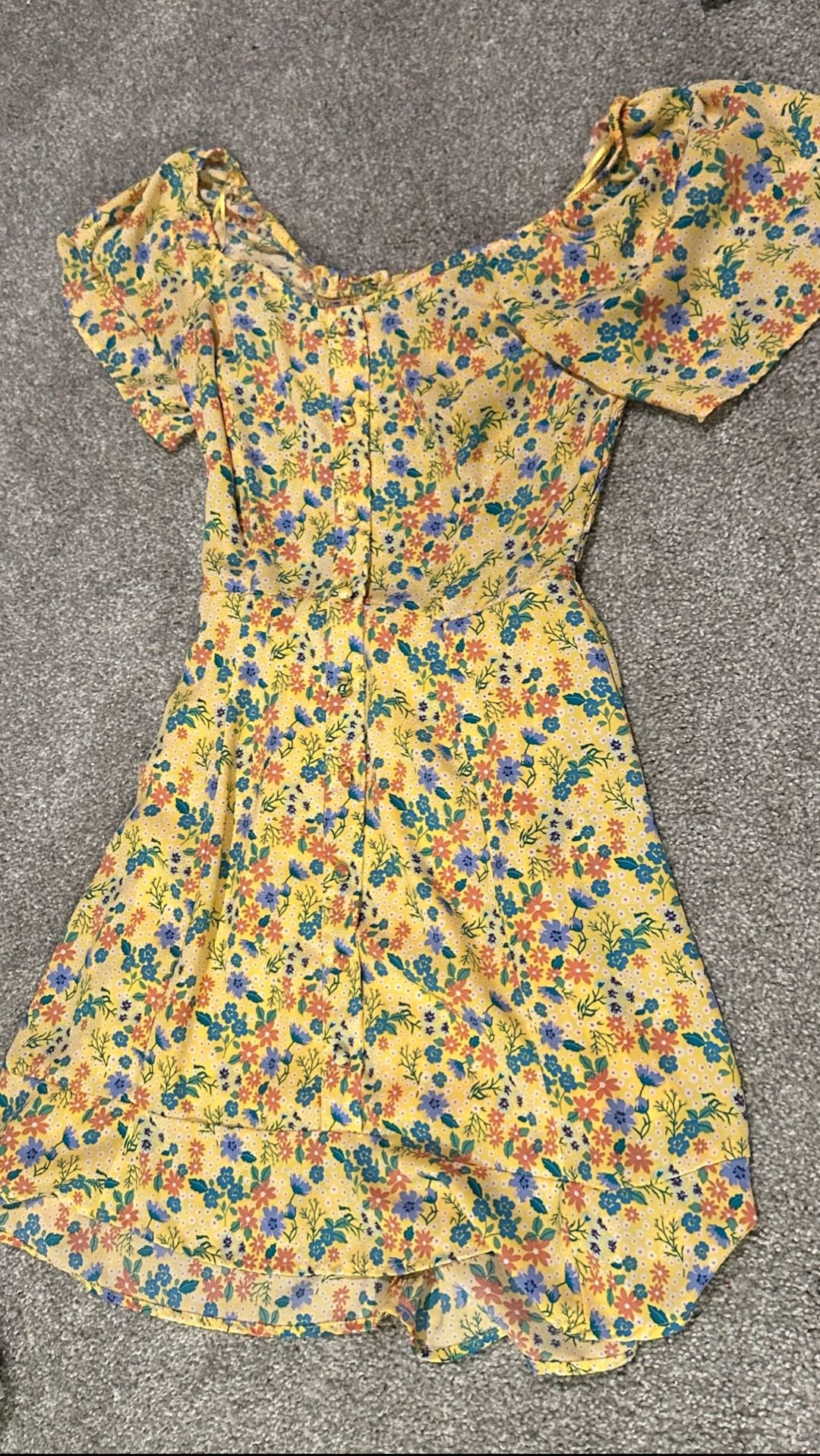 Sienna Sky dress Size XS Yellow Floral Puff Sleeve 2