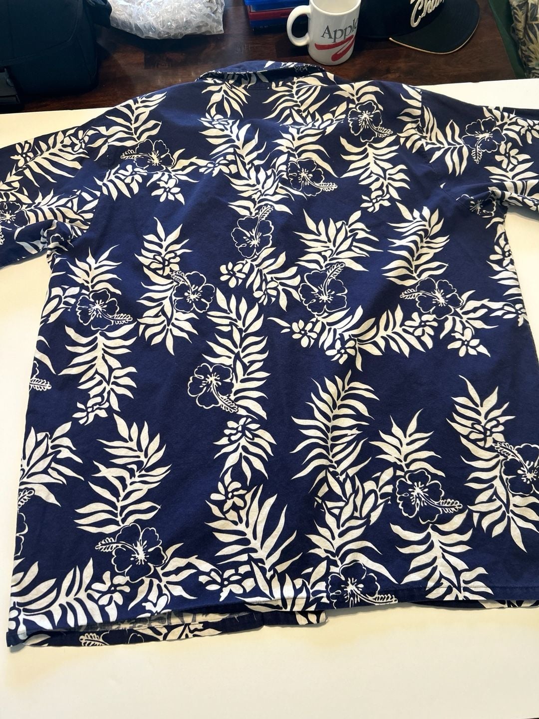 Go Barefoot Hawaiian Shirt Navy Blue White Floral Hibiscus Cotton 9