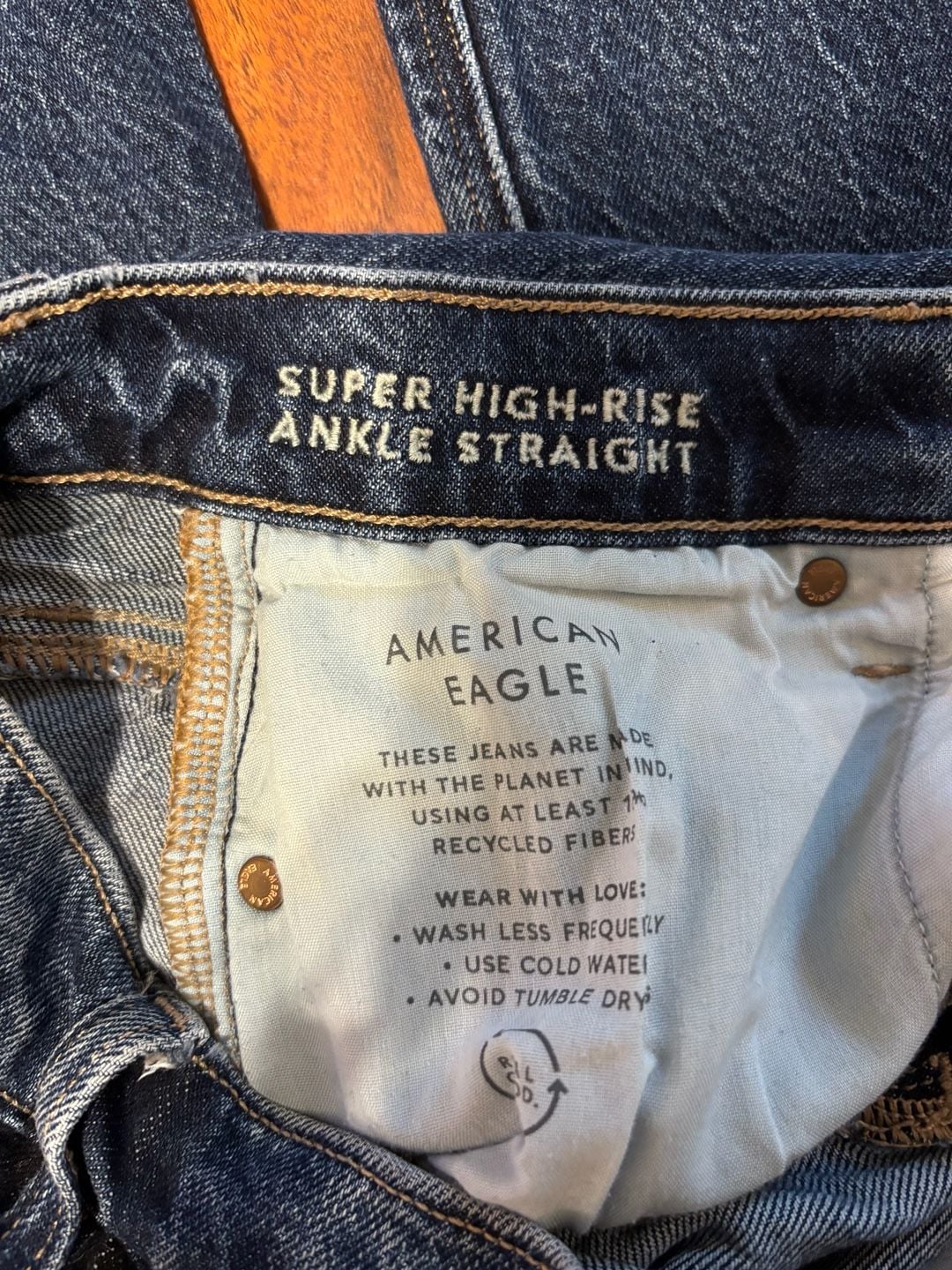 American Eagle Super High-Rise Ankle Straight Jeans Blue Denim 4