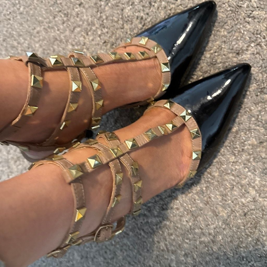 Bcbgeneration Studded T-Strap Pumps Size 9M 3