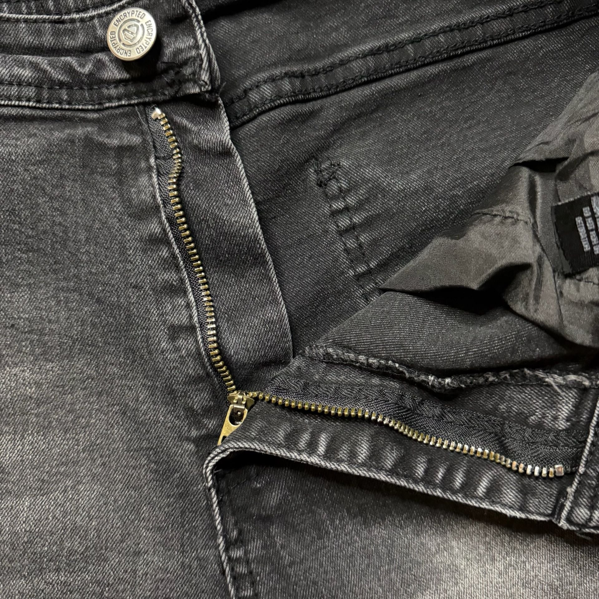 Encrypted Distressed Slim Fit Jeans Grey Black 4