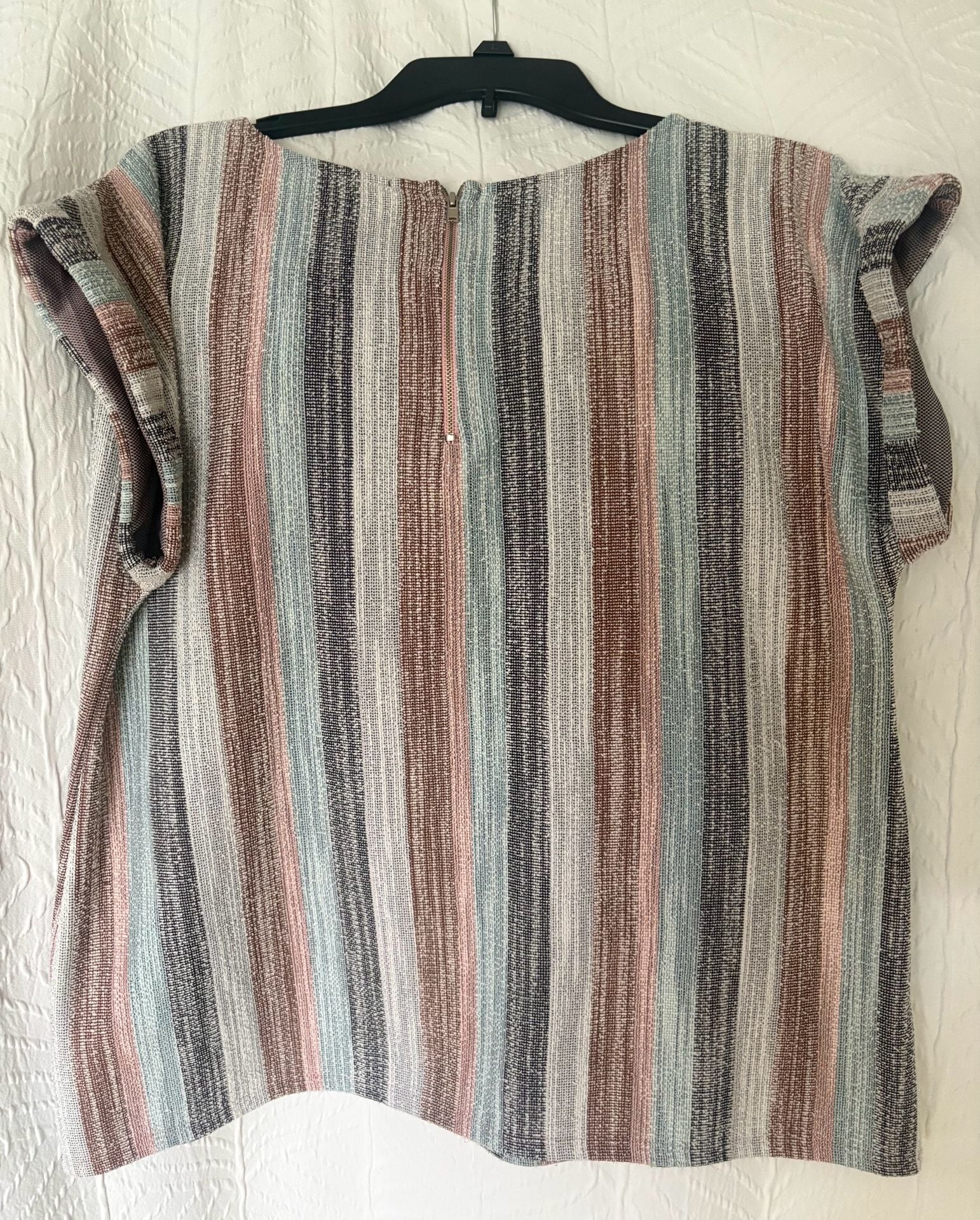 W5 Striped Top Size M Multicolor Textured Short Sleeve 5