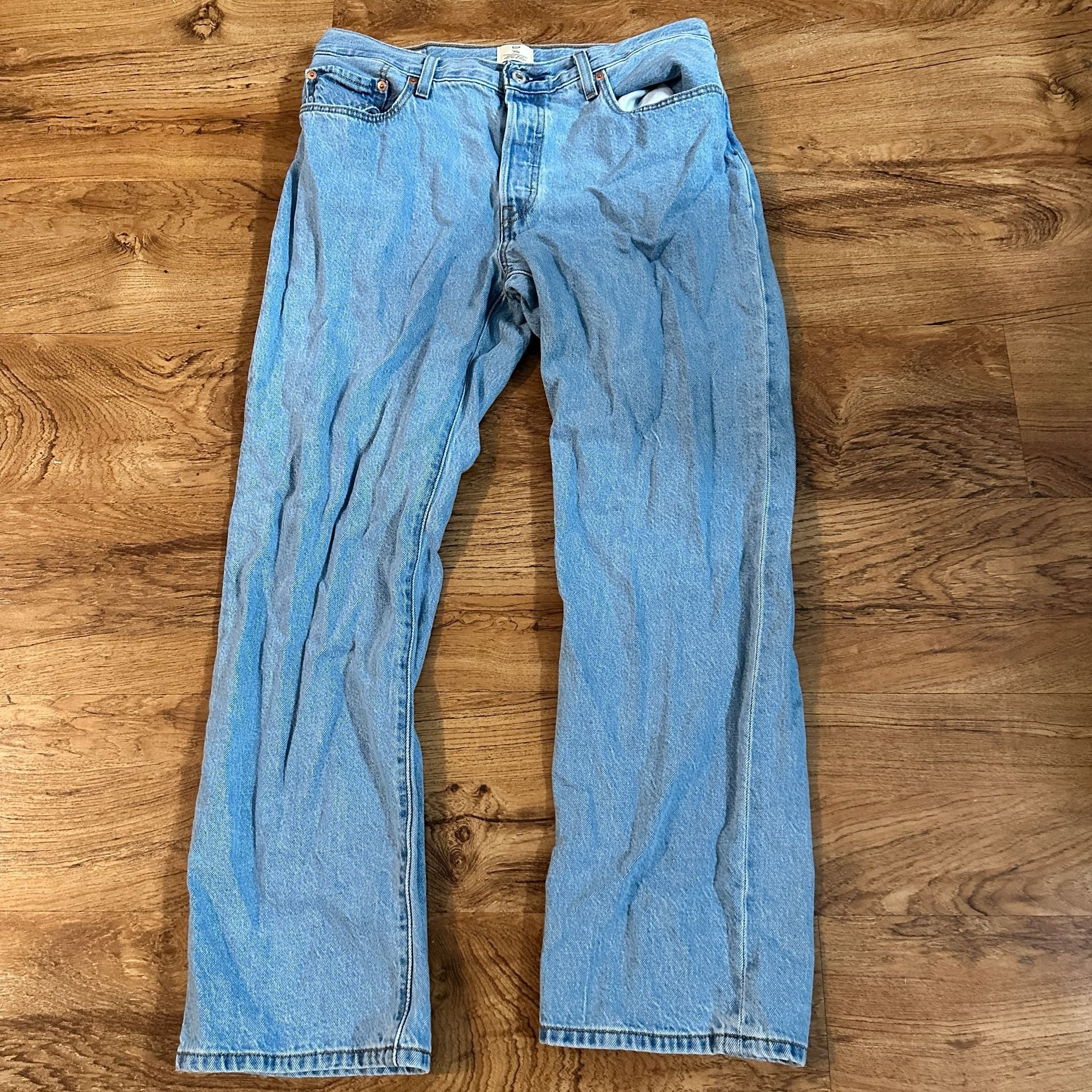 Levi's 505 Regular Fit Jeans Light Wash Denim 1