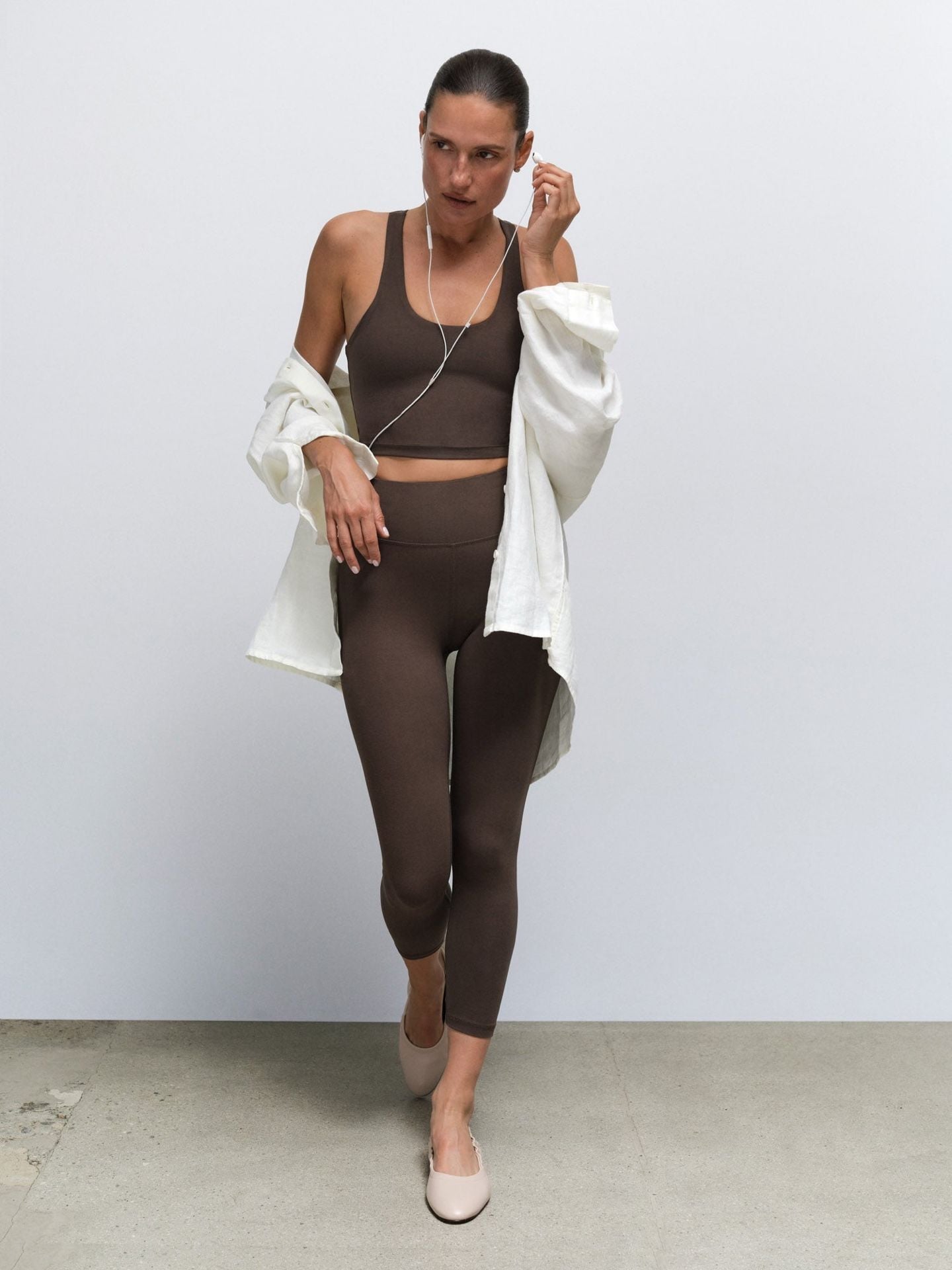 Mate The Label Organic Stretch Racer Tank Size M Mocha Crop Top NWT 4