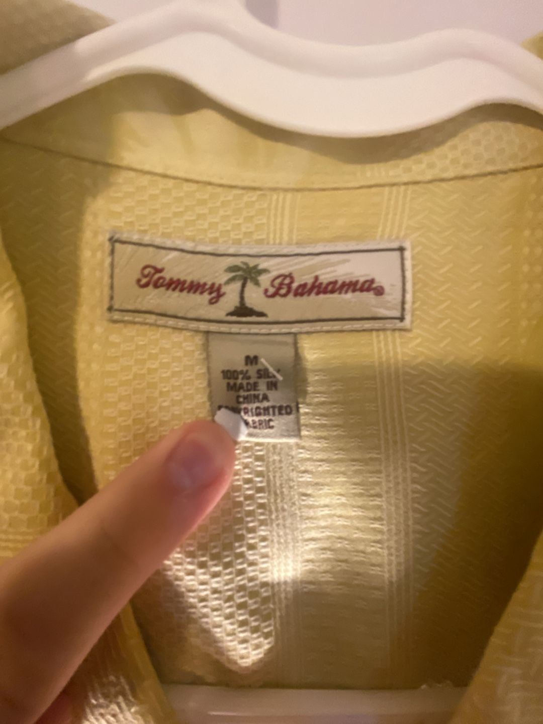 Tommy Bahama Silk Hawaiian Button Down Shirt Size M Yellow Leaf Palm Camp 4