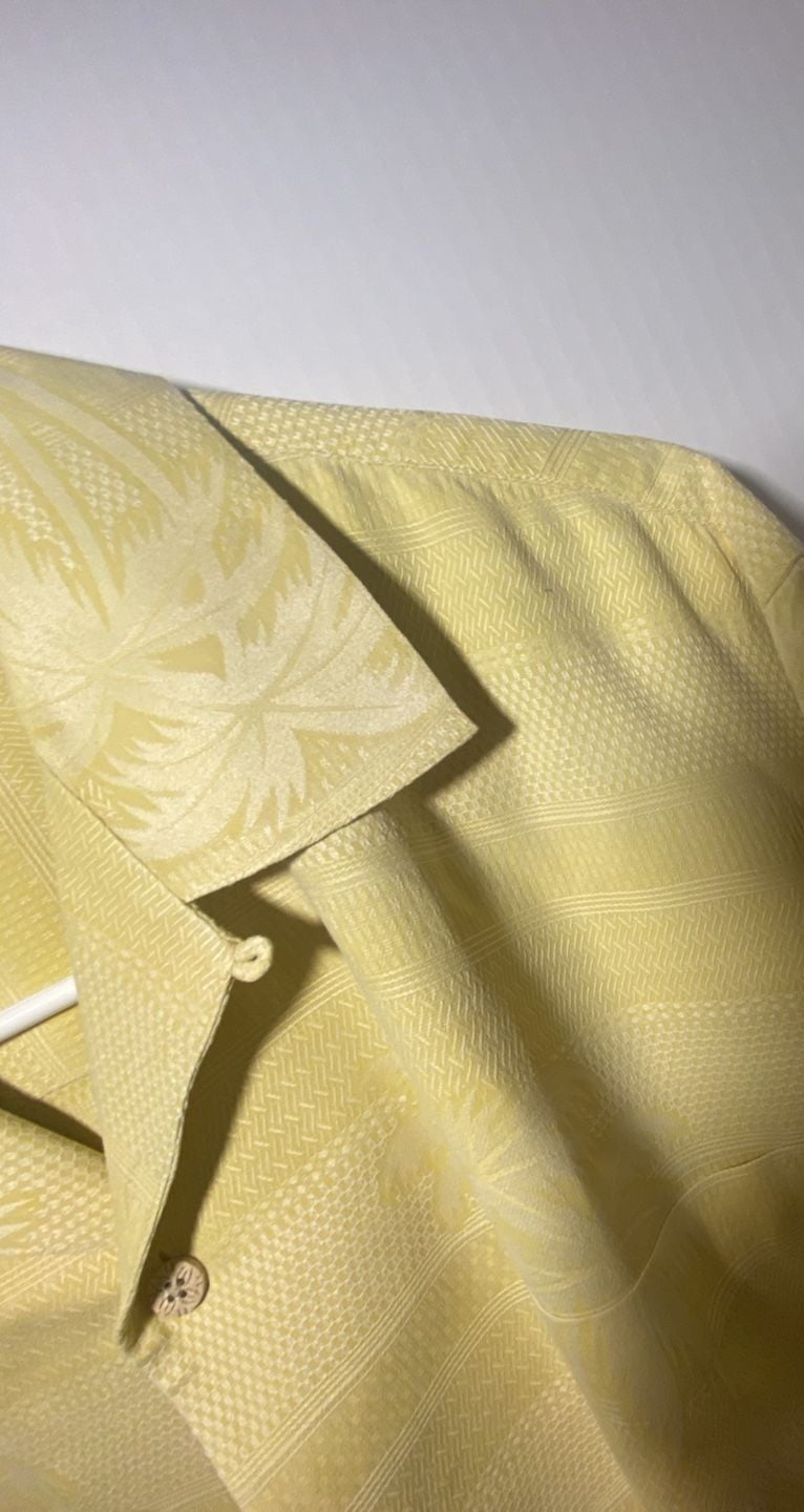 Tommy Bahama Silk Hawaiian Button Down Shirt Size M Yellow Leaf Palm Camp 6