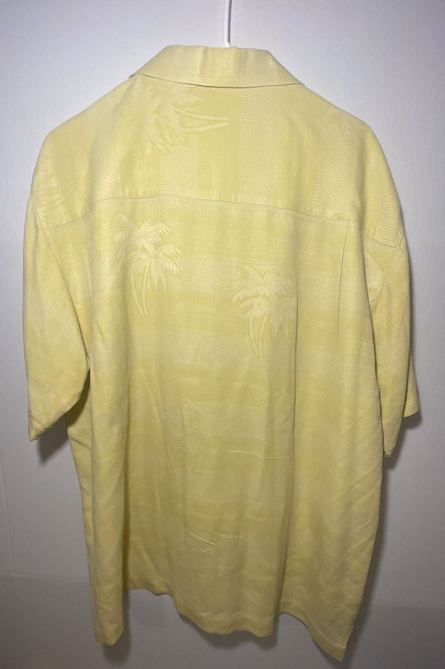 Tommy Bahama Silk Hawaiian Button Down Shirt Size M Yellow Leaf Palm Camp 9