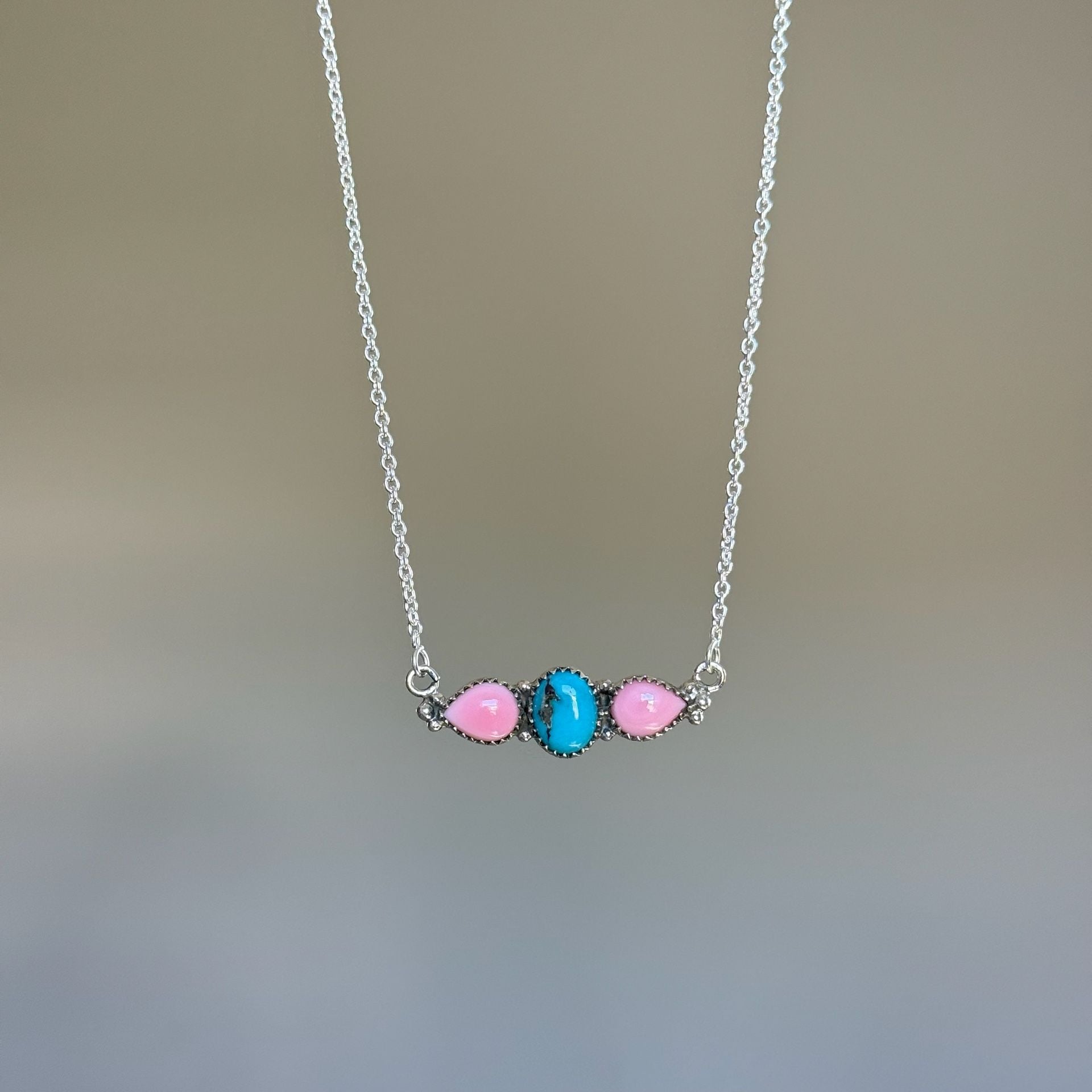 Sterling Silver Pink Conch and Turquoise Stone Necklace 2