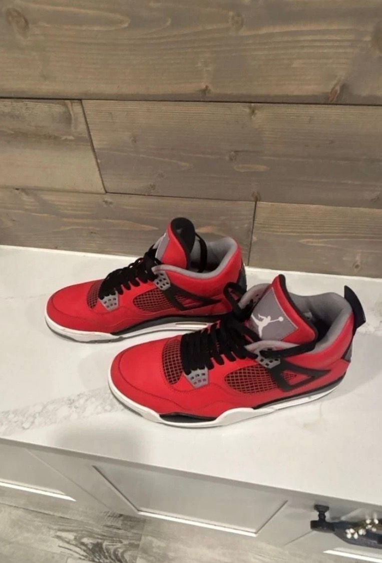 Jordan Air Jordan 4 Retro Toro Bravo Sneakers 3
