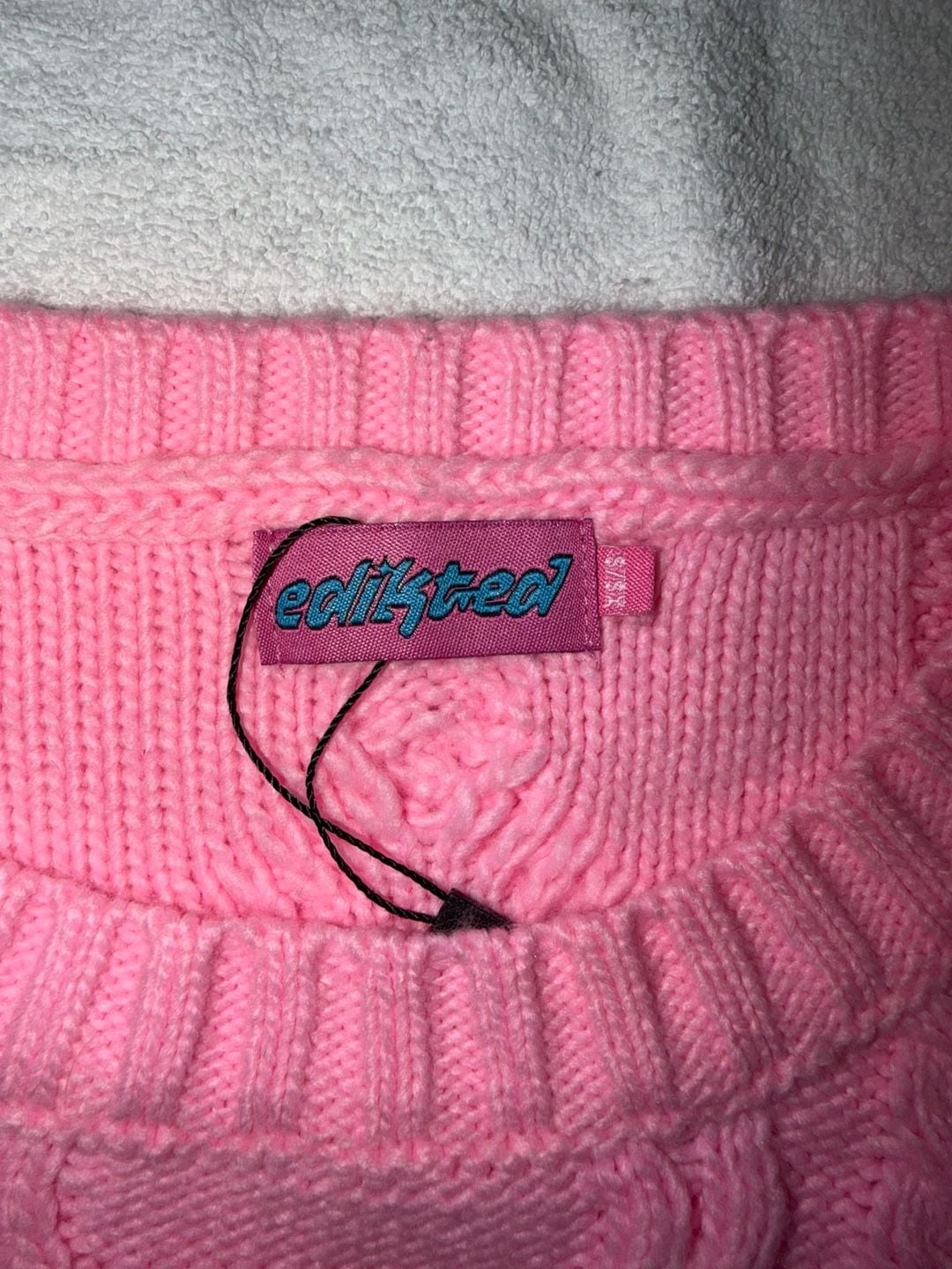 Edikted Kennedy Oversized Cable Stitch Sweater Size XS/S Pink 3