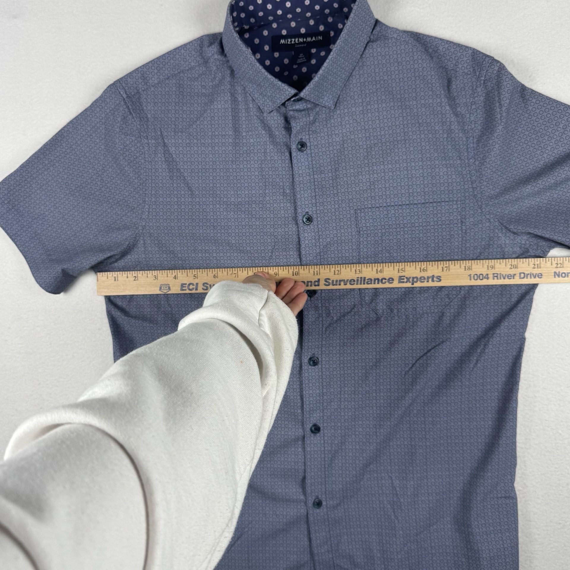 Mizzen + Main Leeward Short Sleeve Shirt Size M Trim Blue Geometric 6