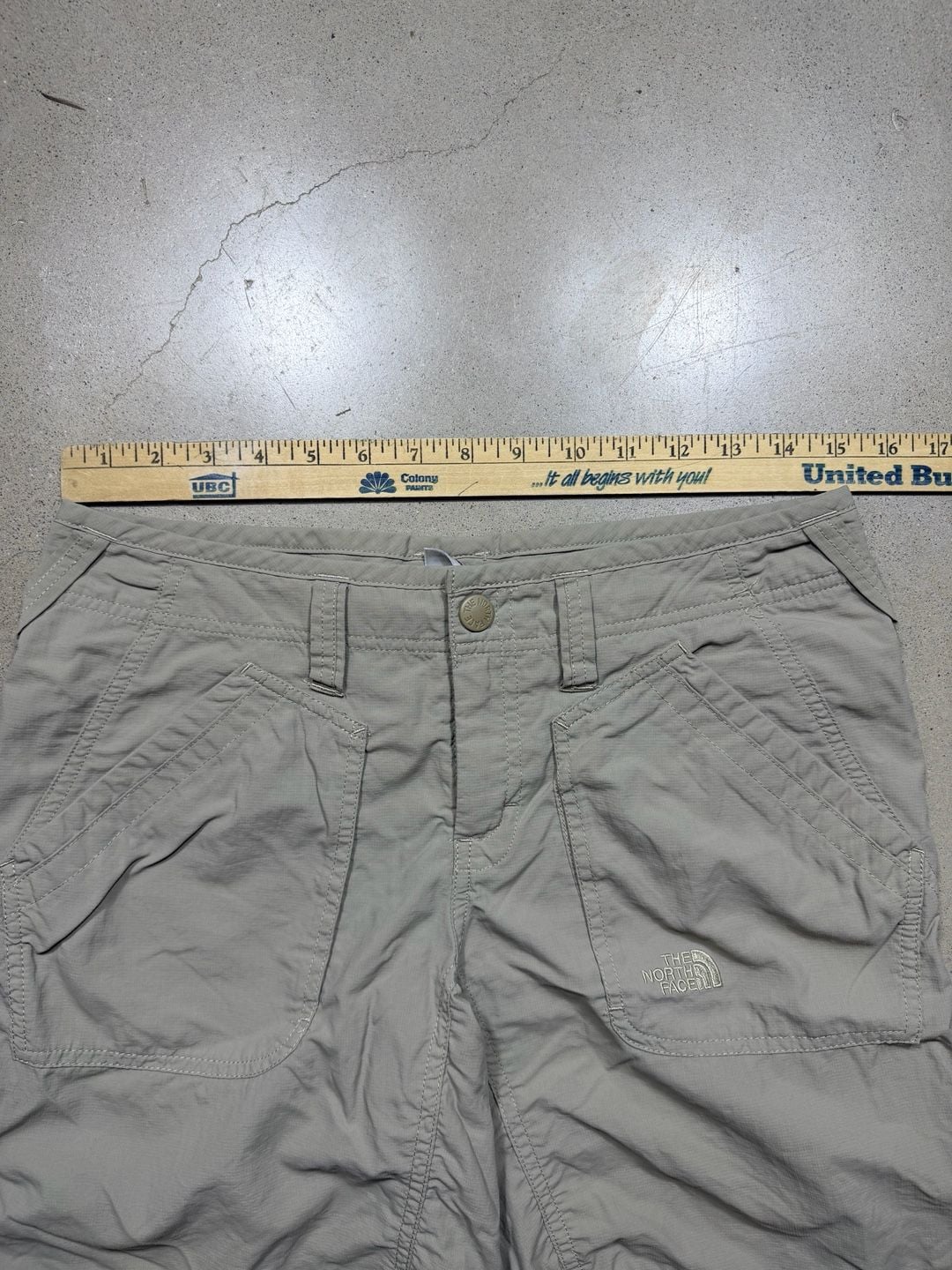 The North Face Hiking Utility Nylon Khaki Shorts size small 6