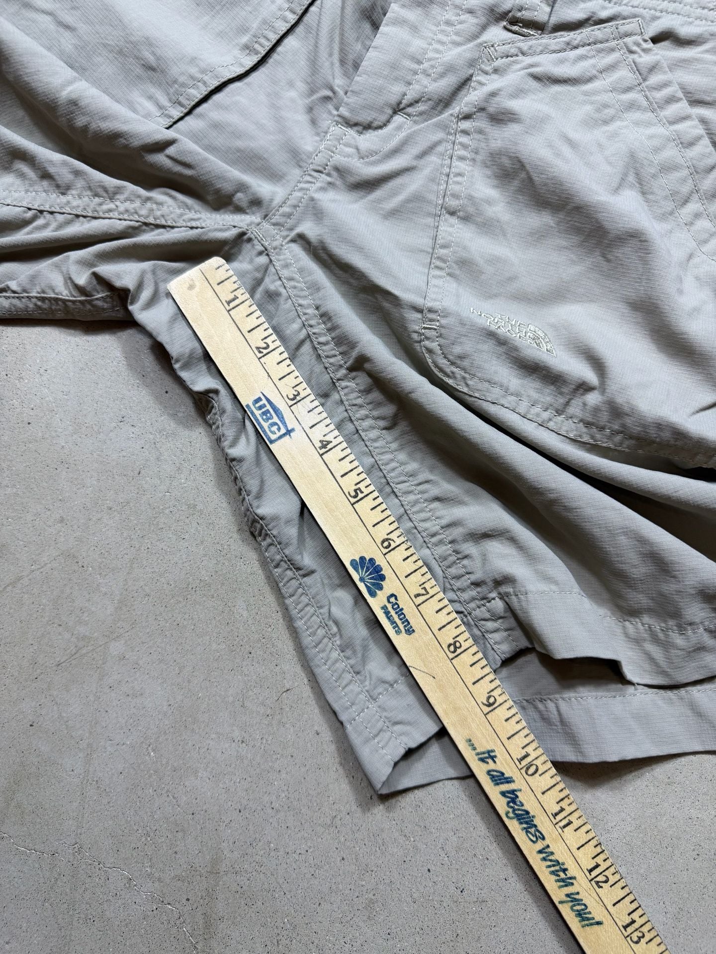 The North Face Hiking Utility Nylon Khaki Shorts size small 8
