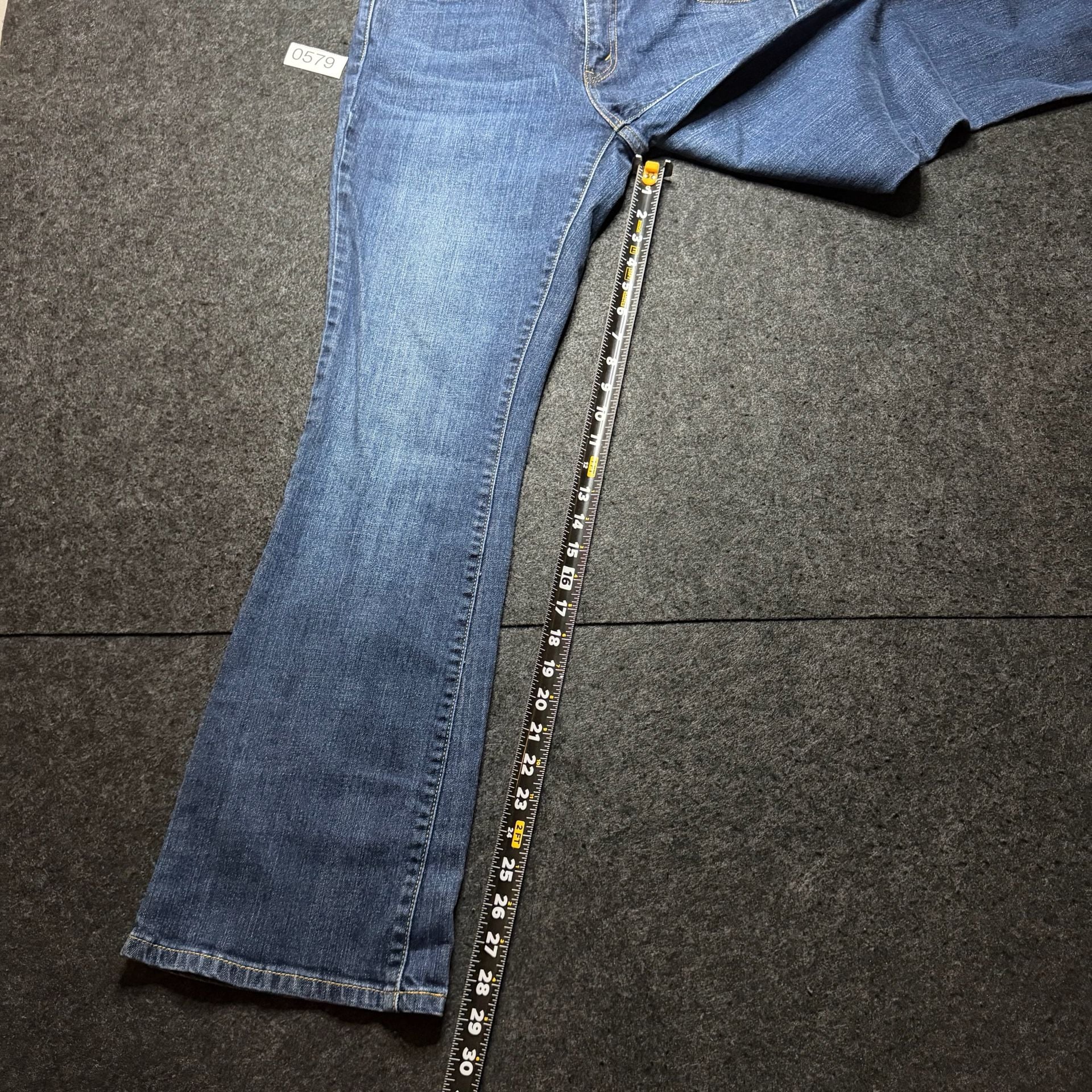 Levi’s Boot Cut jeans 8
