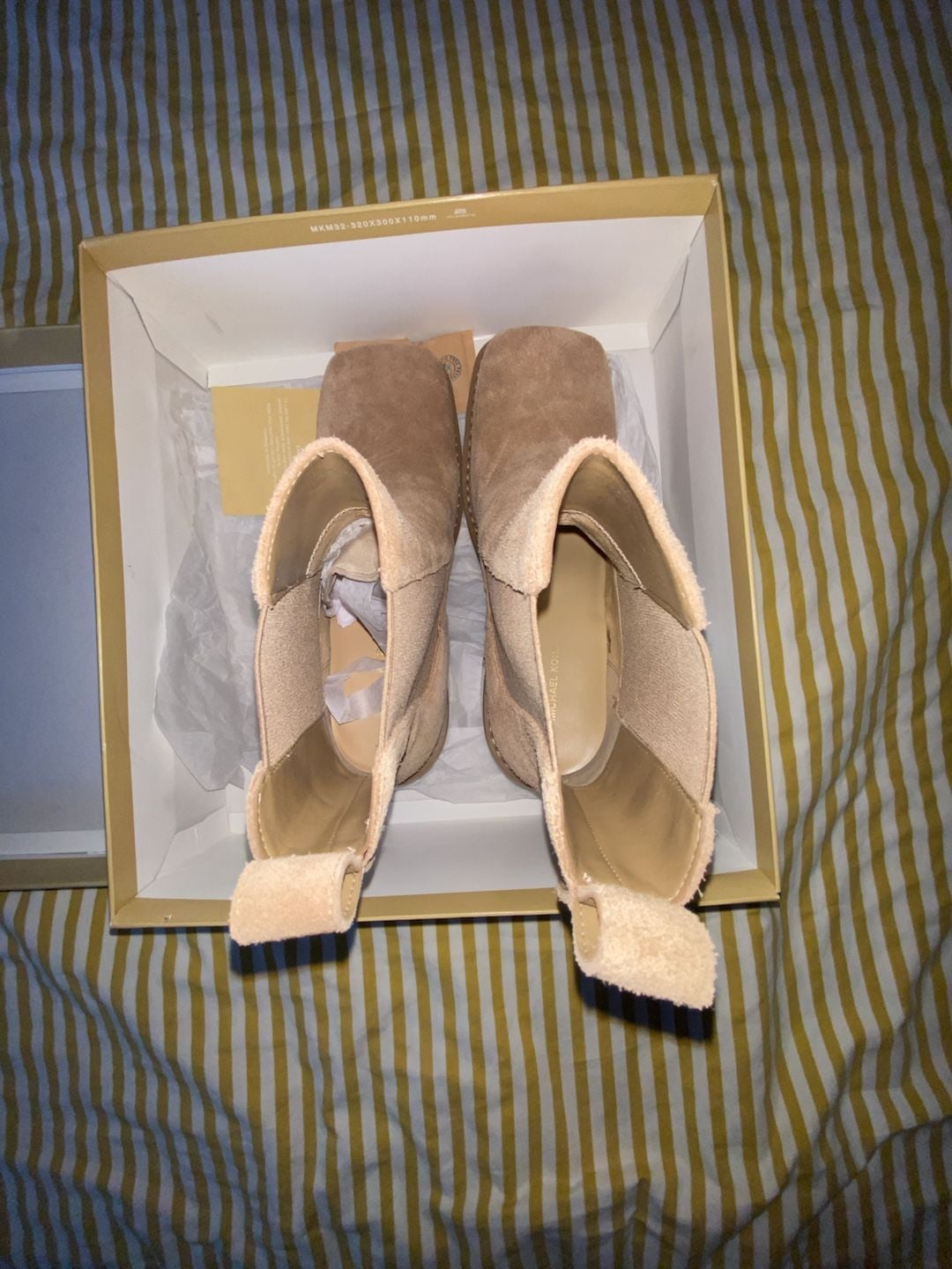 Michael Michael Kors Houston Bootie Size 7.5M Husk Leather 7