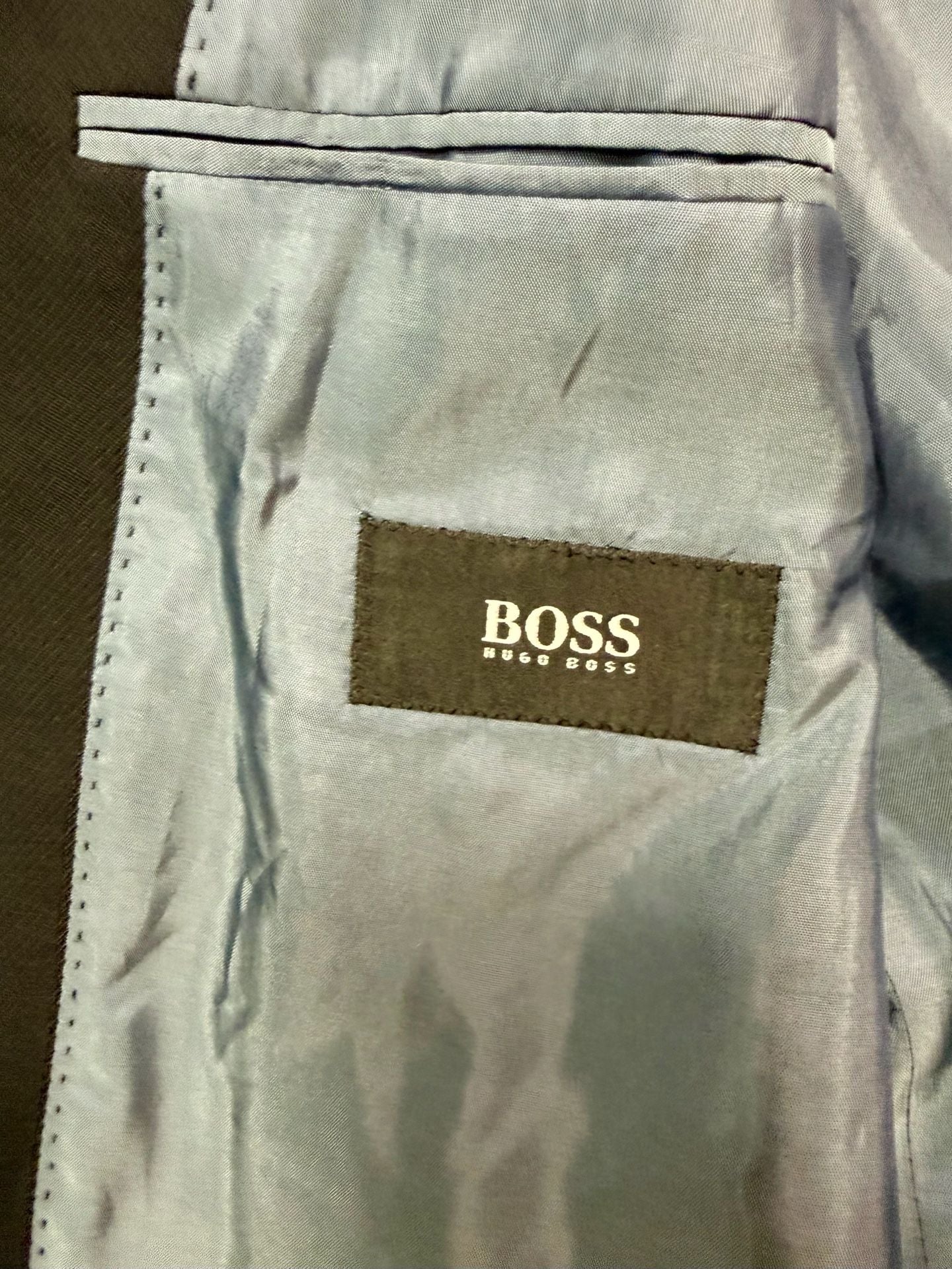 Hugo Boss Men's Rossellini Blazer Sport Coat 46R Quiet Luxury Old Money Dark Academia Minimalist Heritage Black Virgin Wool Super 100 Three Button USA 9