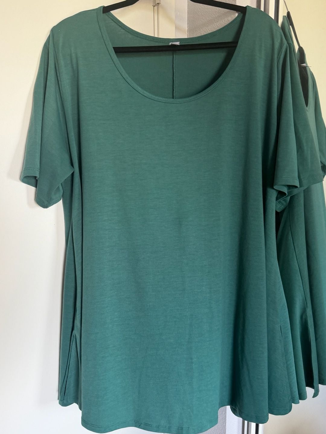 LuLaRoe Perfect Tee | 3XL | Good Condition 2