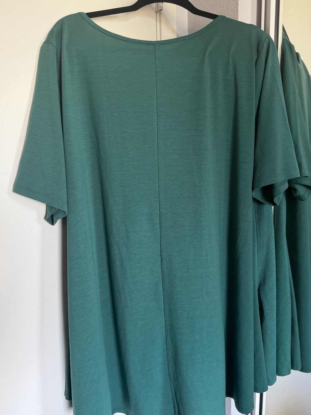LuLaRoe Perfect Tee | 3XL | Good Condition 3
