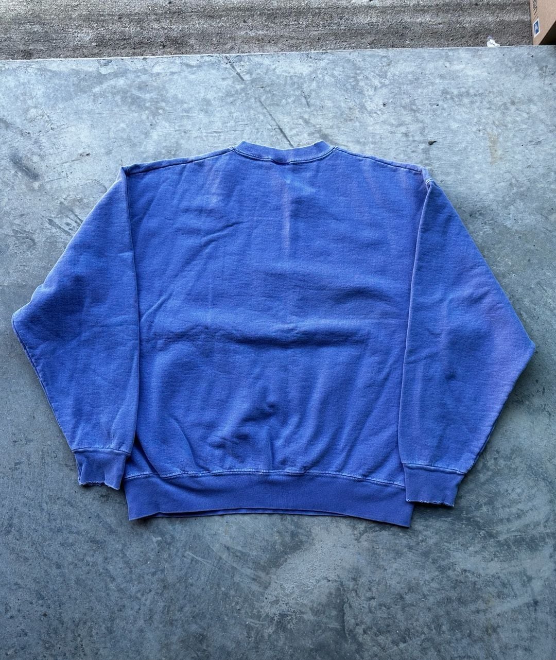 Sutton's Sportswear Yellowstone Bear Sweatshirt Size M Blue Embroidered 3