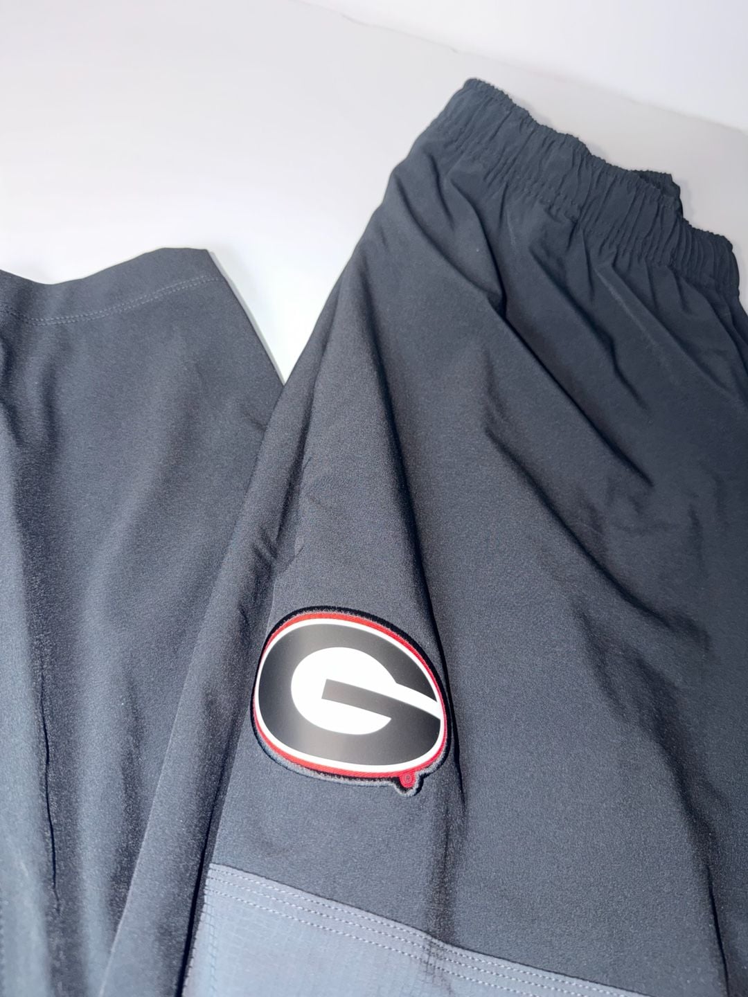 NWT Nike UGA Georgia Bulldogs Team Issue Black Gray Pants 9