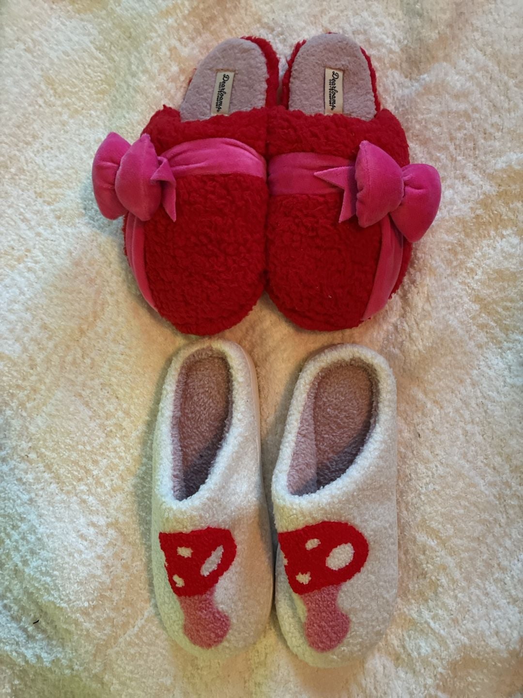 Dearfoams Bow Slippers Size Womens 9-10 Red Fuzzy House Shoes & mushroom slippers Z135 2
