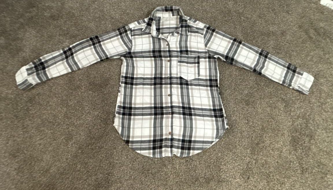 Abercrombie & Fitch Flannel Fall Shirt Black and White Plaid 3