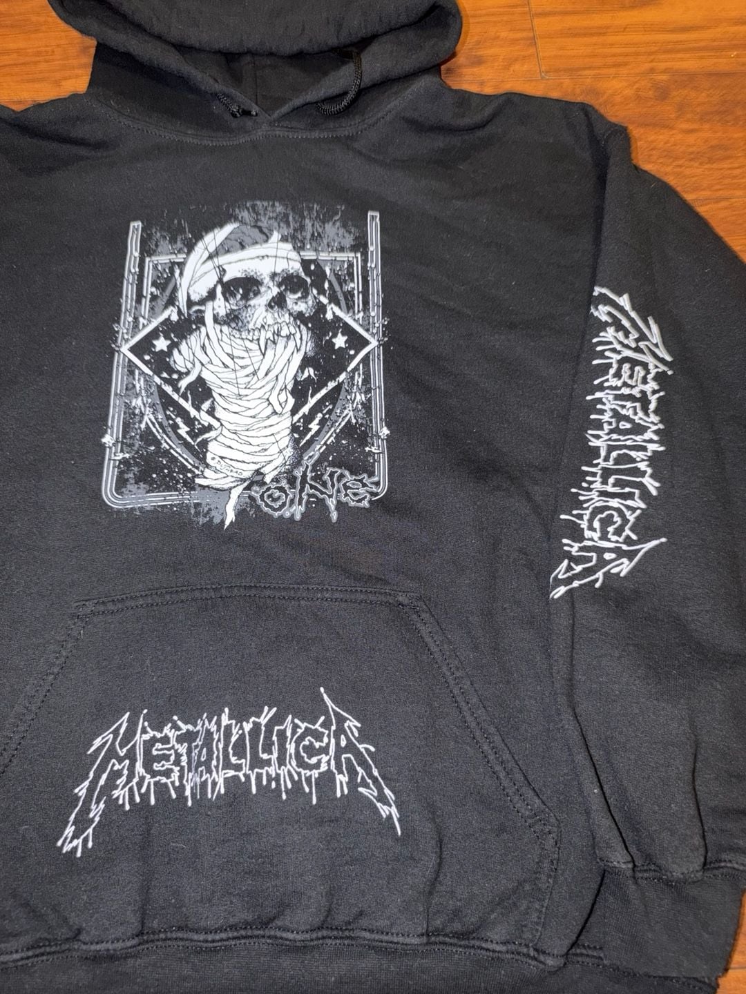 Metallica One Graphic Hoodie Size LG Black 3