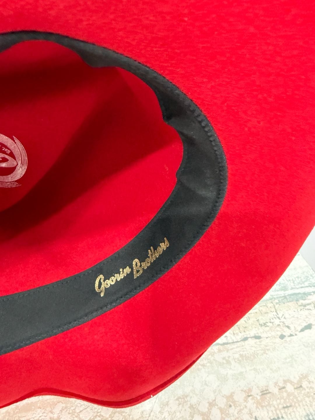 Goorin Brothers Red Felt Western Cowboy Hat Rhinestone Concho Band 8