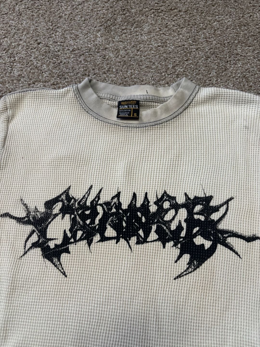 Early 2000s Sun Tees Heavyweight Graphic Waffle Long Sleeve Thermal Shirt Size S Off White 5