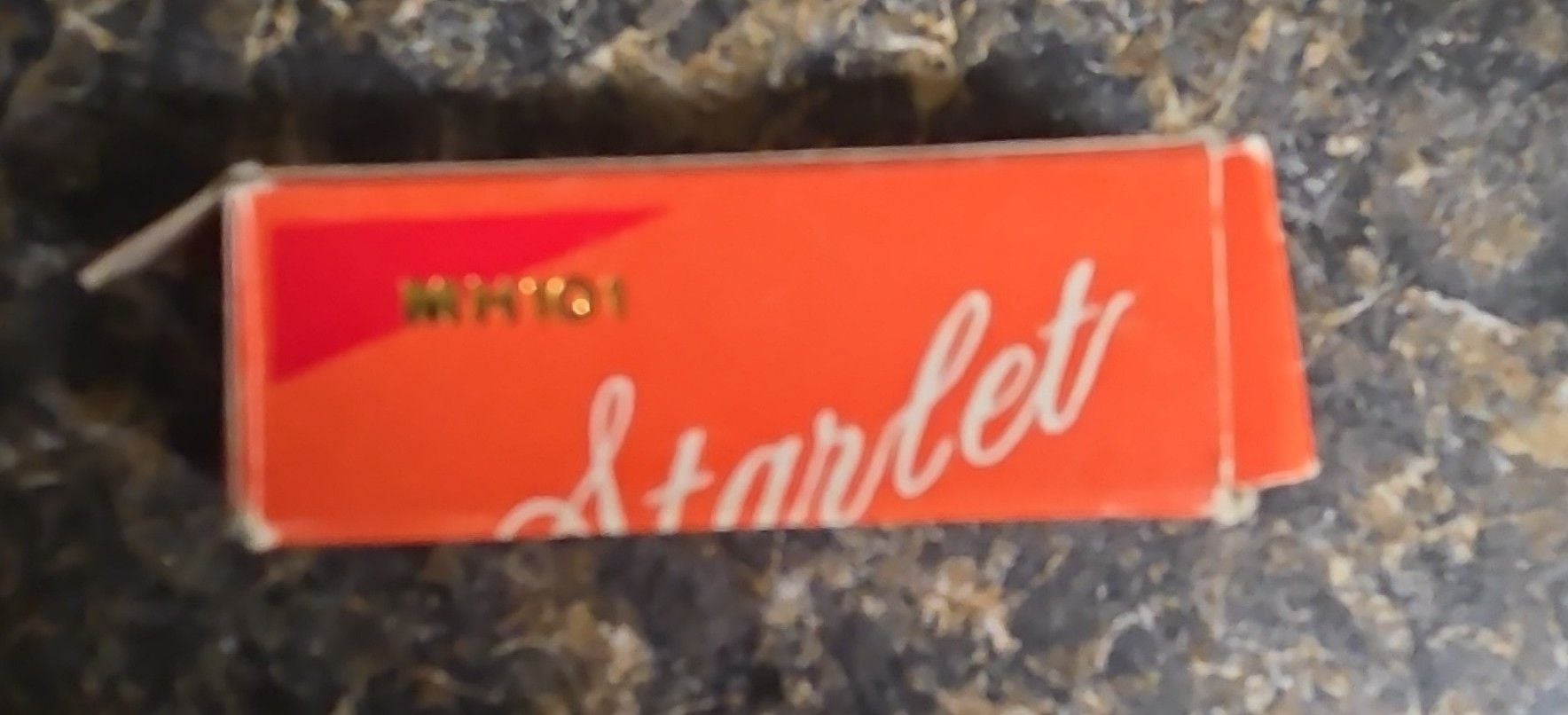 Huang Starlet MH101 Harmonica Keychain 1