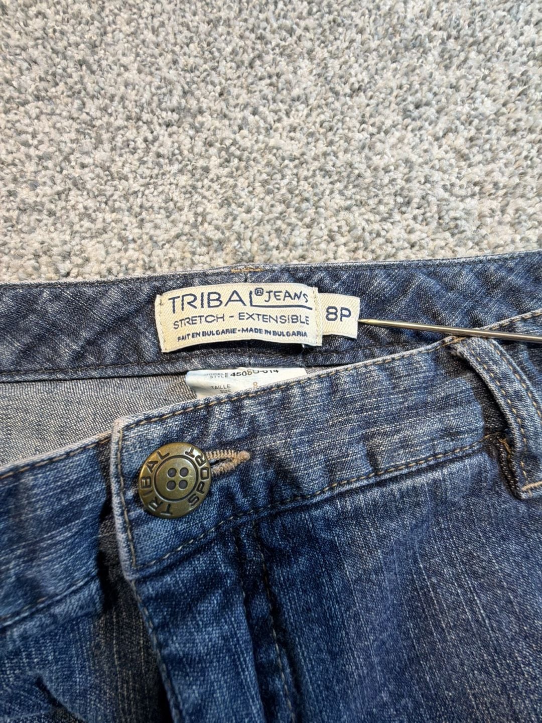 Tribal Jeans Women’s Size 8P Straight Leg Blue Denim. Stretch-Extensible  8