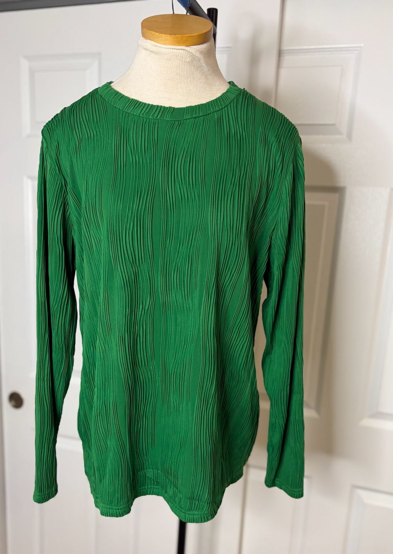 106-Moshu Pleated Long Sleeve Top Size XL Green Crewneck Blouse 2