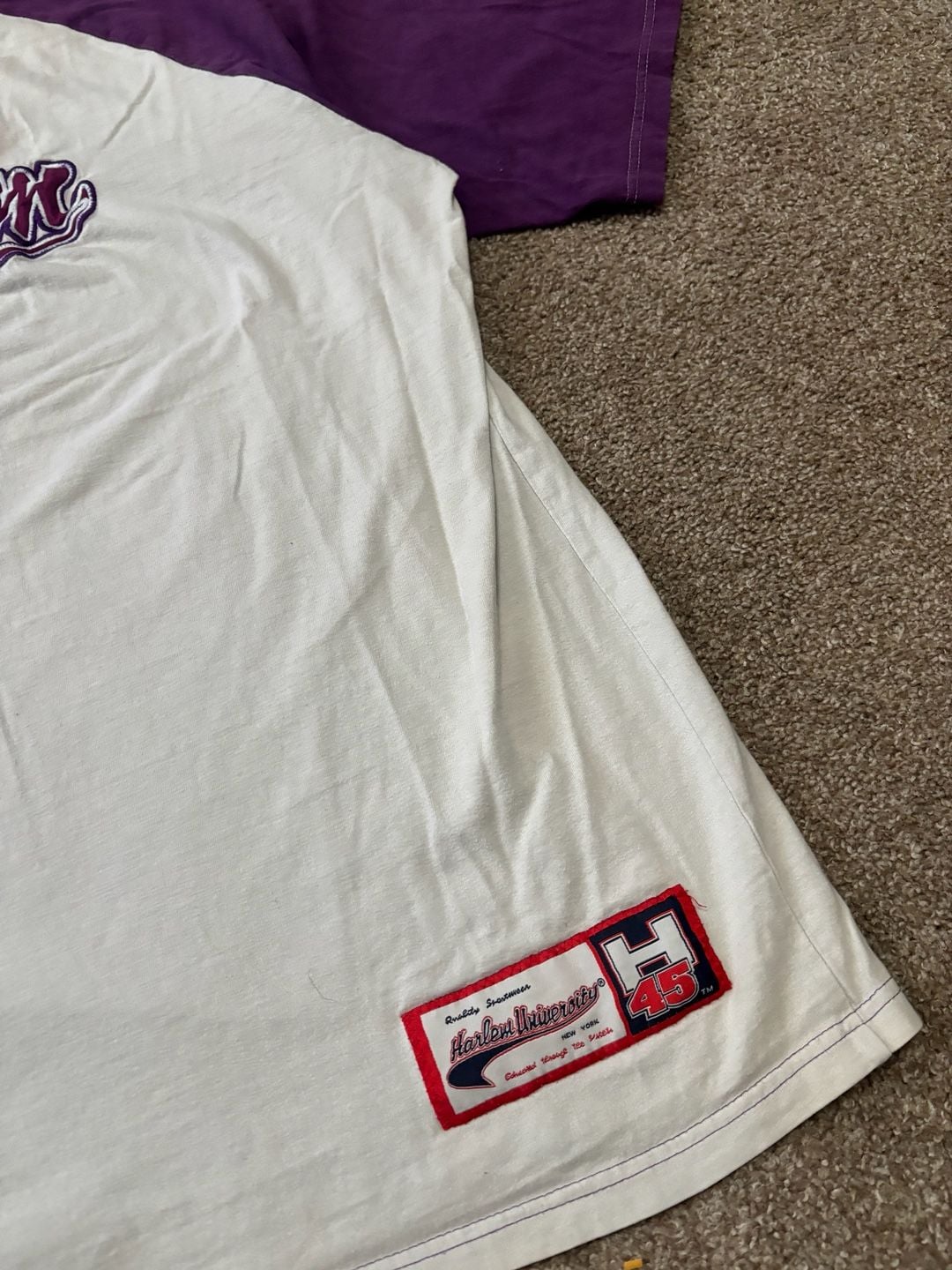 Early 2000s Harlem University T-Shirt Size 2XL White Purple Raglan 6