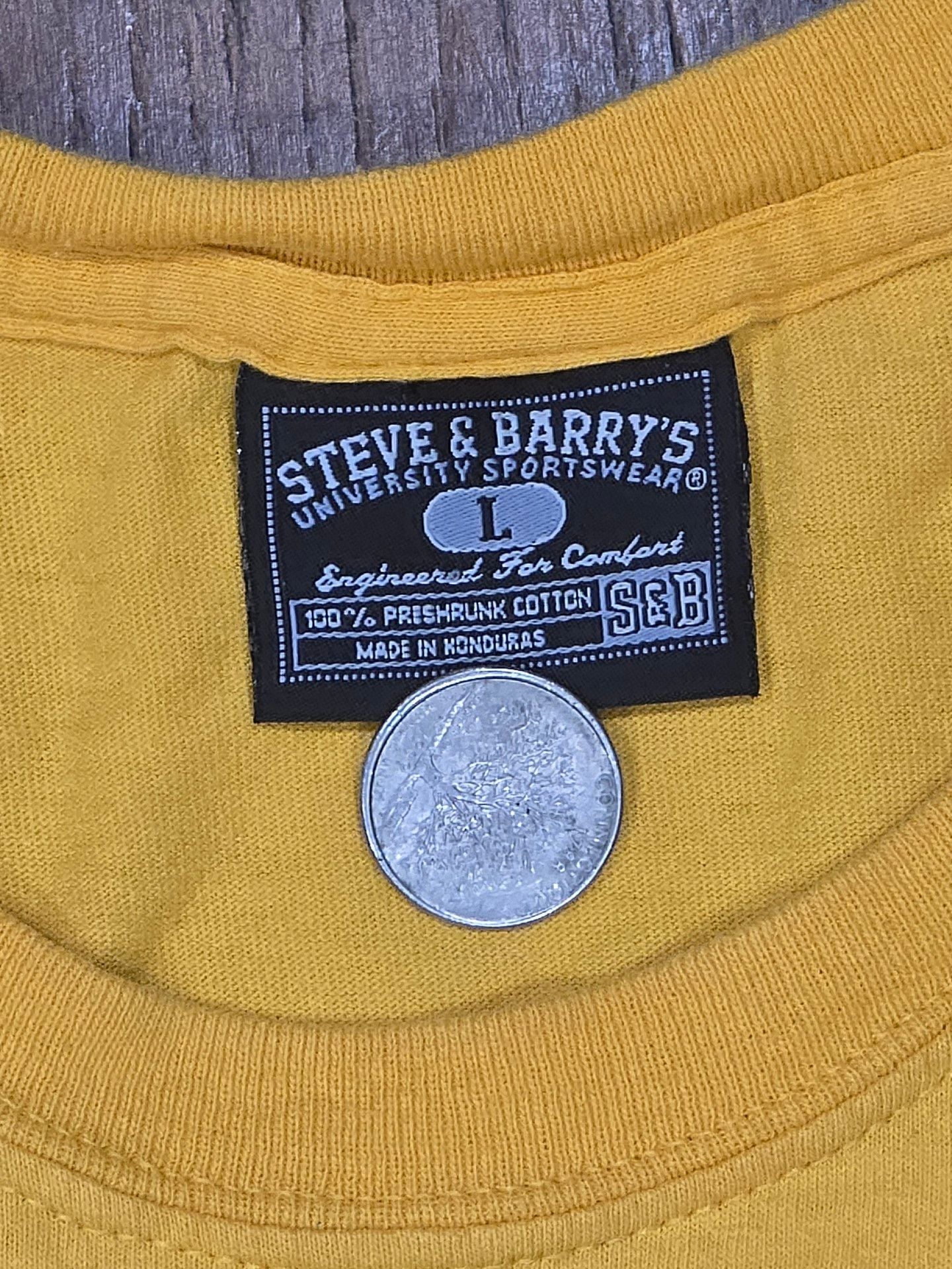 Steve & Barry's Carlito WWE T-Shirt Size L Yellow Graphic Tee 4