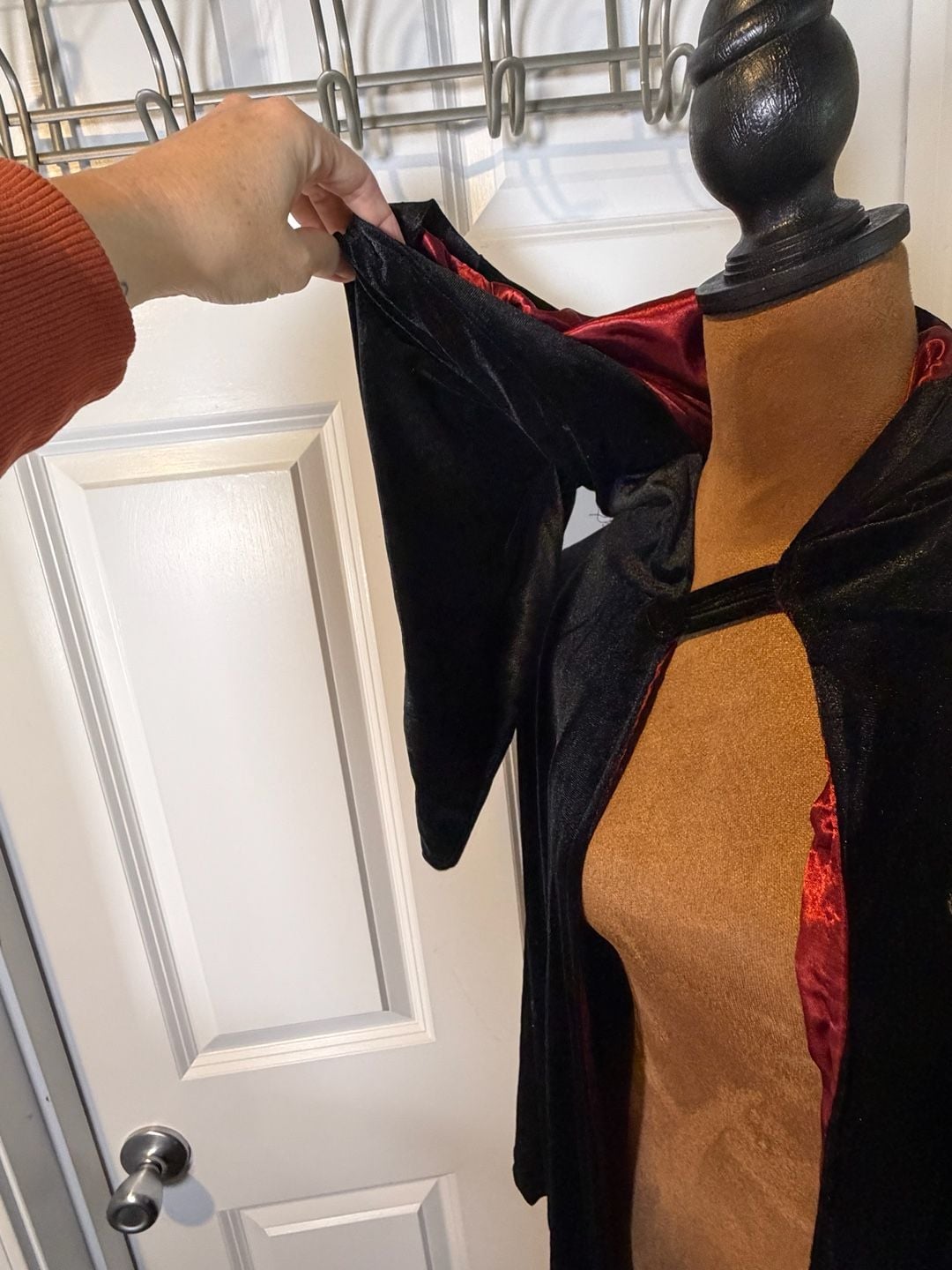 Harry Potter Gryffindor Velvet Hooded Robe Cape Wizarding World Costume 4