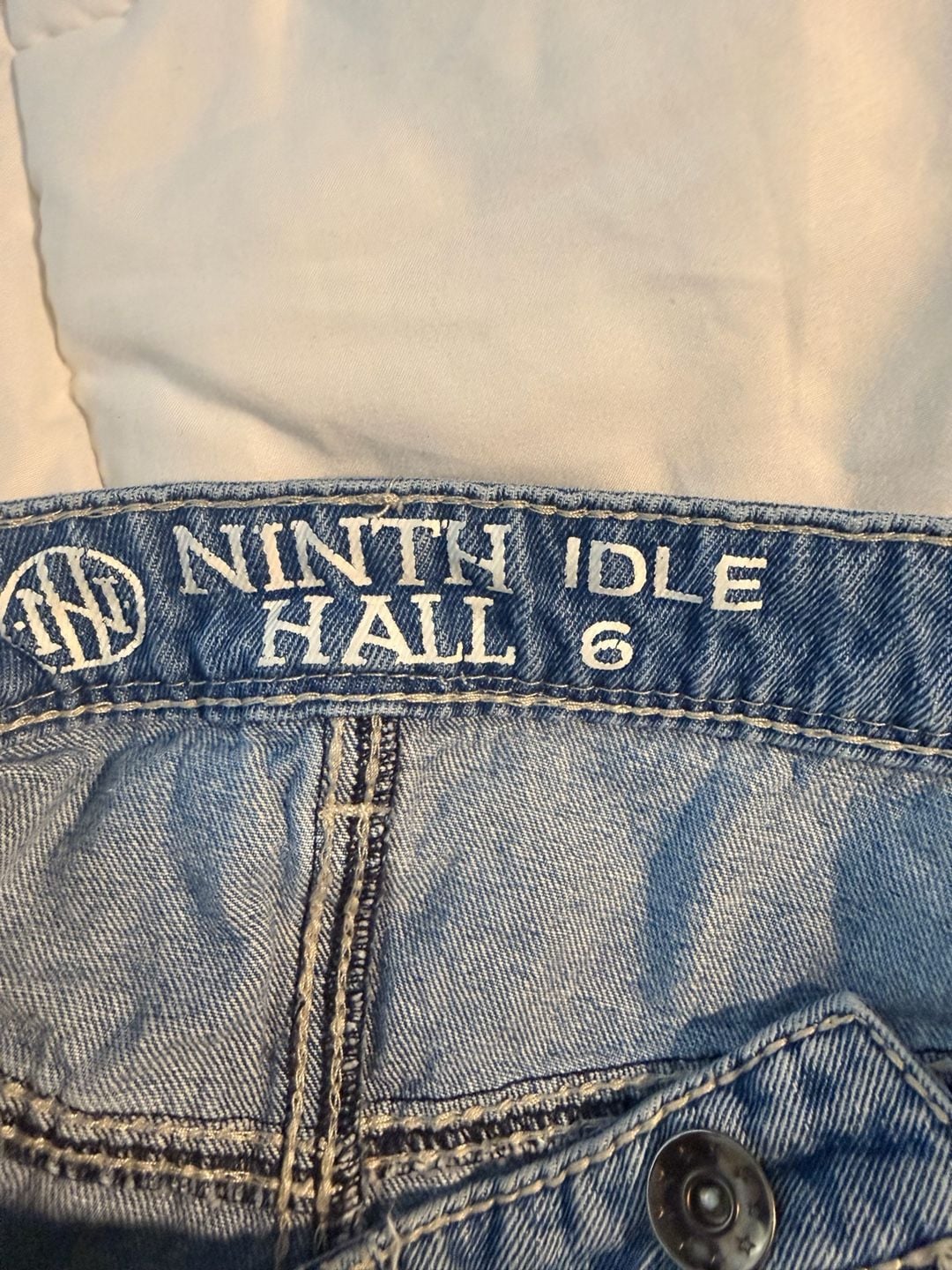 Ninth Hall Jeans Size 6 Light Wash Embroidered Y2K 11