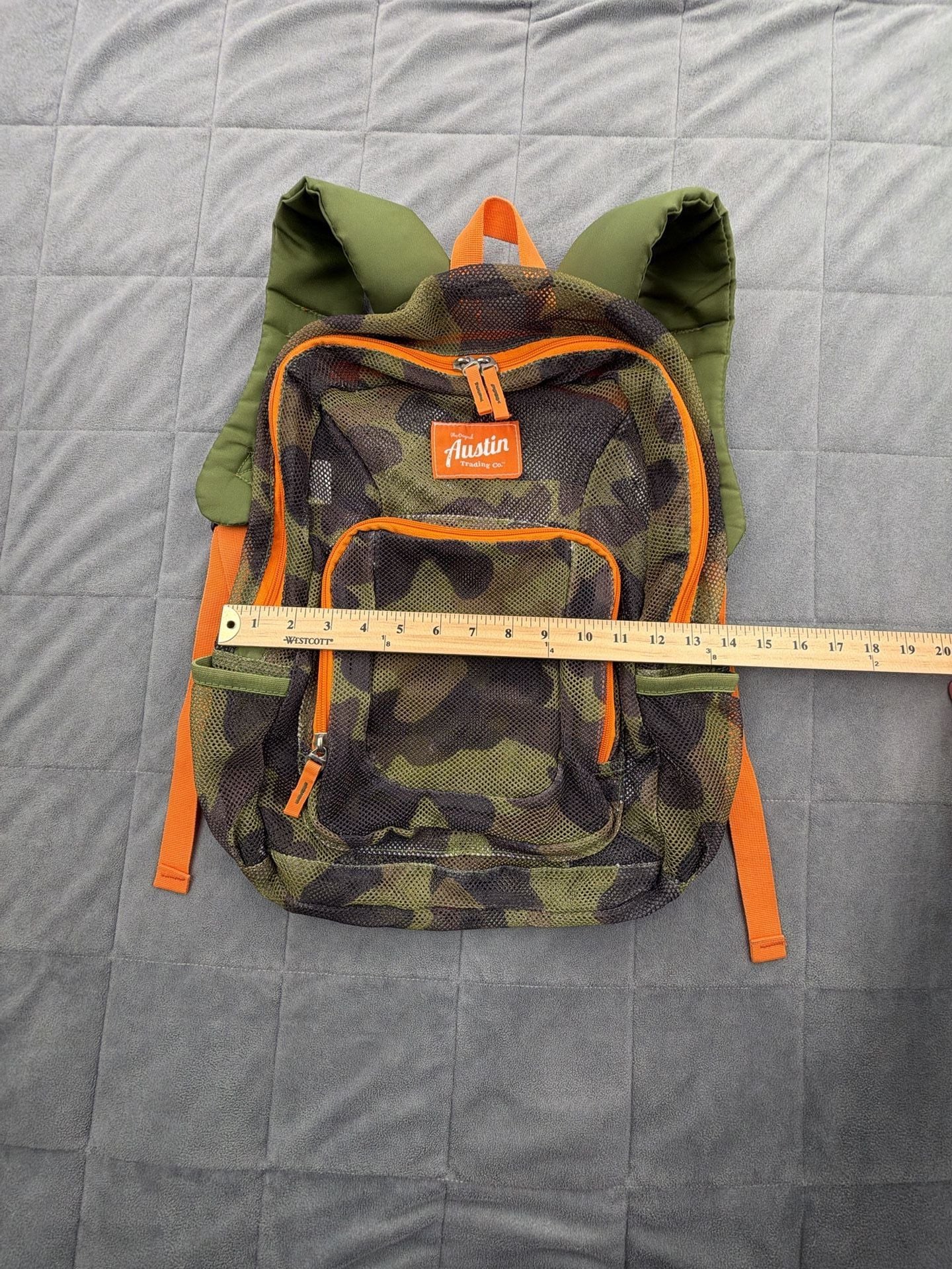 Austin Trading Co. Camo Mesh Backpack Orange Green 3