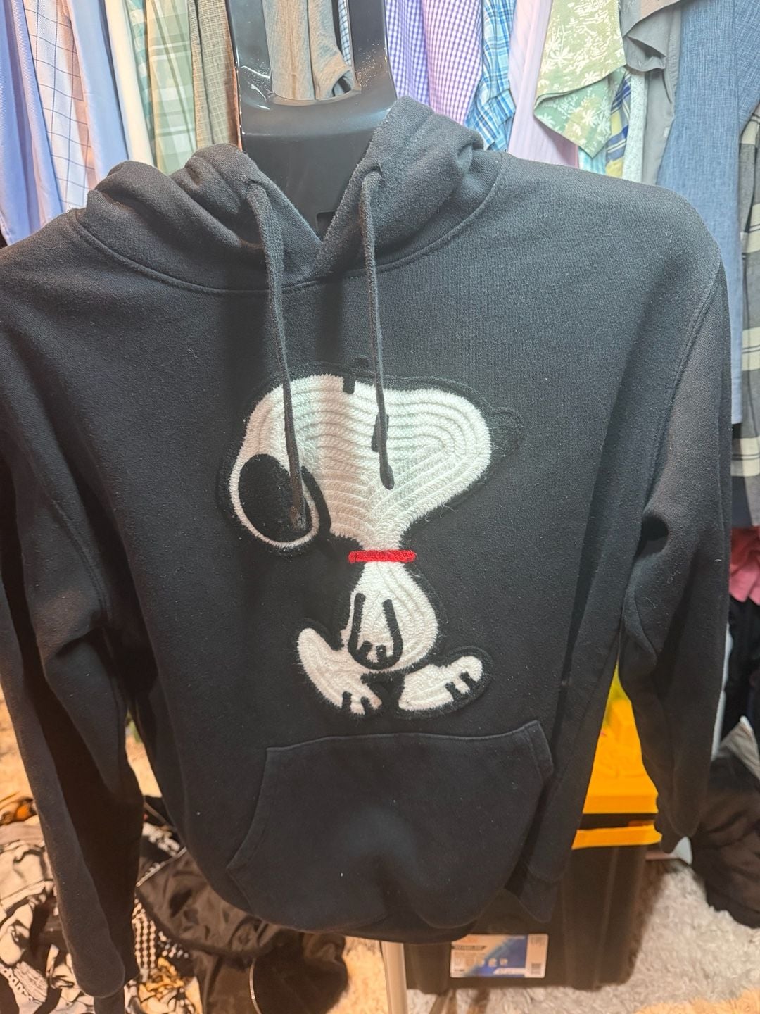Peanuts Snoopy Hoodie Size M Black Embroidered Pullover Sweatshirt 2