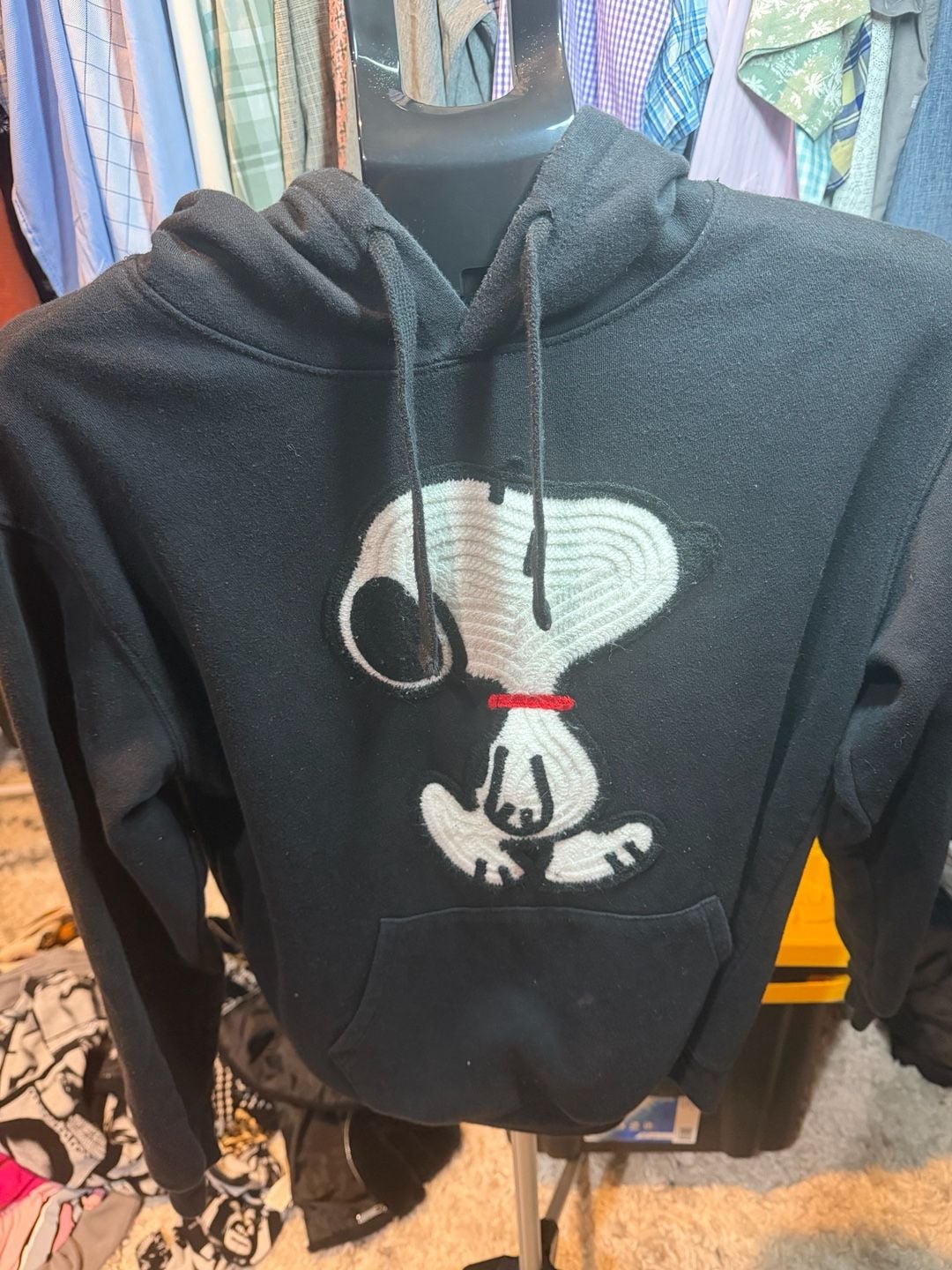 Peanuts Snoopy Hoodie Size M Black Embroidered Pullover Sweatshirt 3