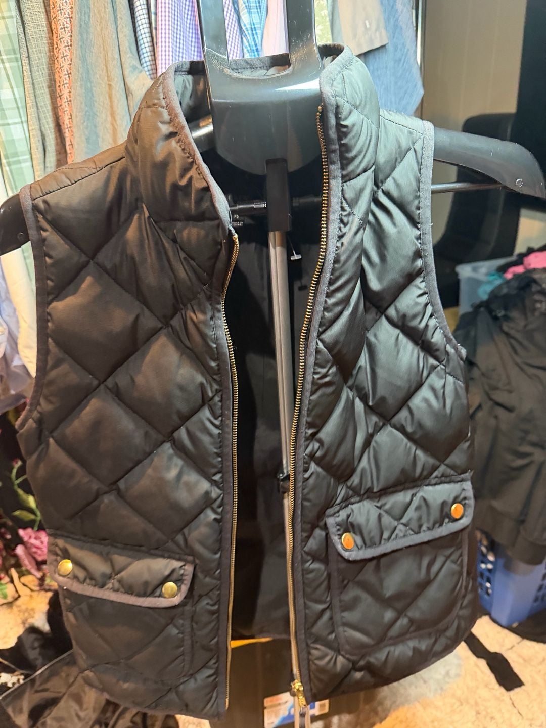 J.Crew Quilted Vest Size XS Black Gold Snaps 3