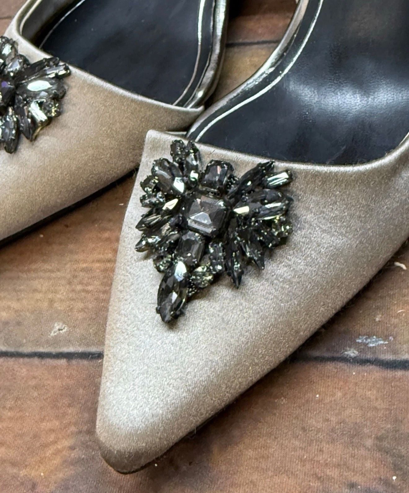 Caparros Renata Slingback Heels Size 9 M Fawn Satin Rhinestone Pumps 8