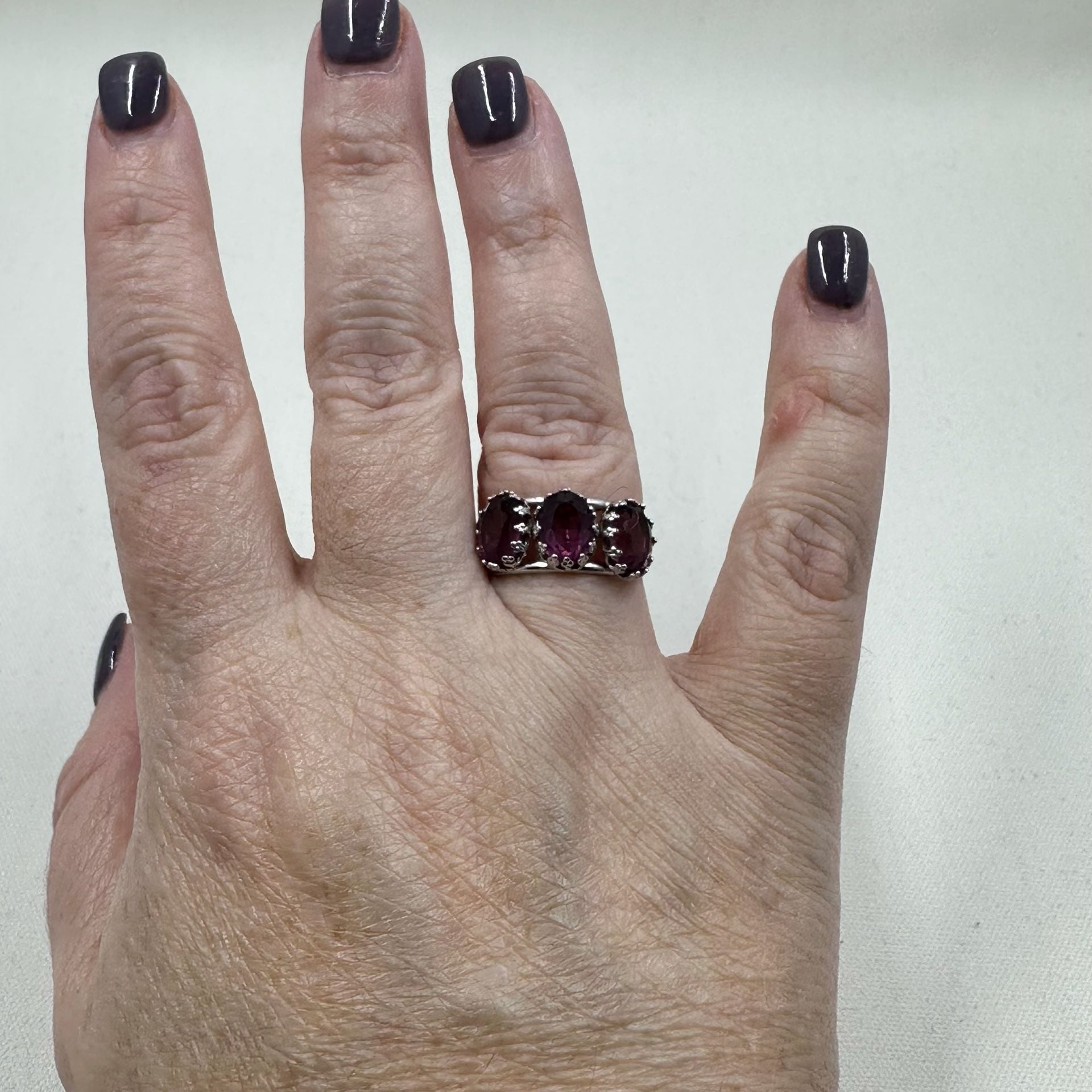 Avon Vintage Triple Purple Amethyst Ring Size 6 1/2 Filigree Silver 8