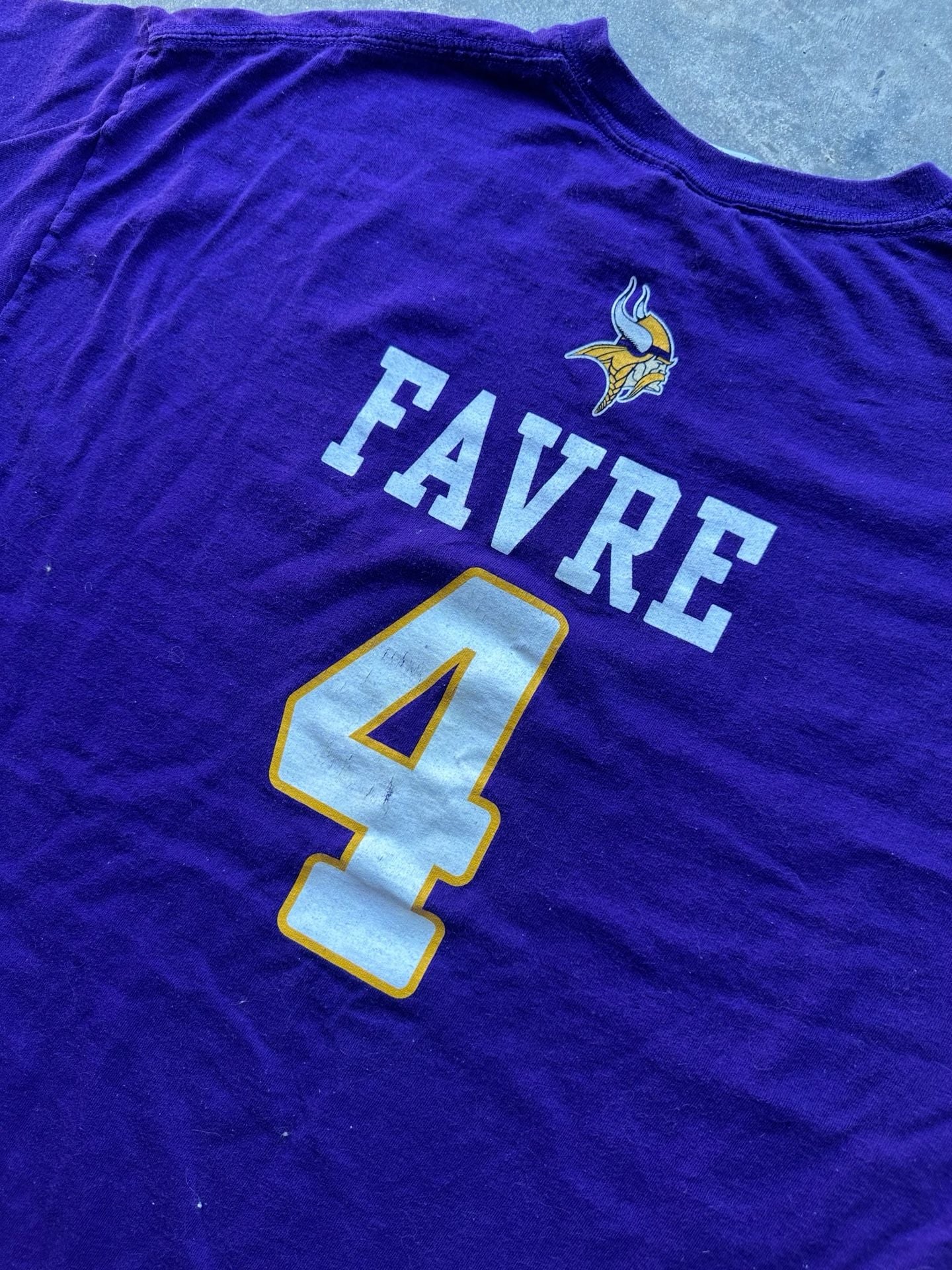 Gildan Minnesota Vikings Brett Favre 4 T-Shirt XL Purple NFL 6